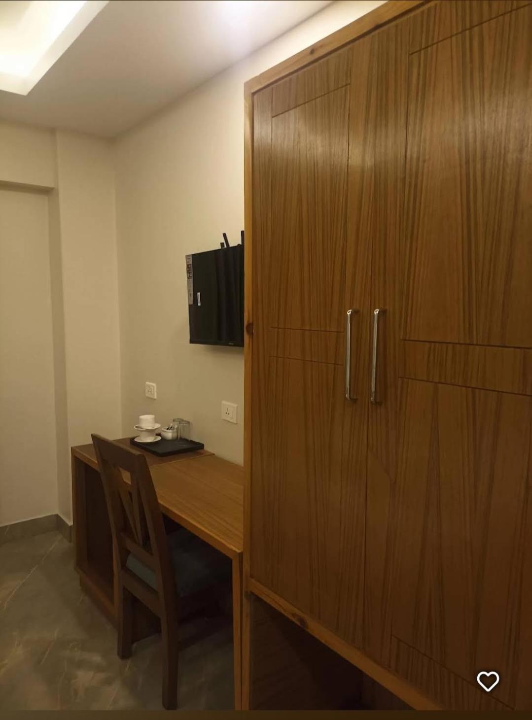 带阳台的家庭房
