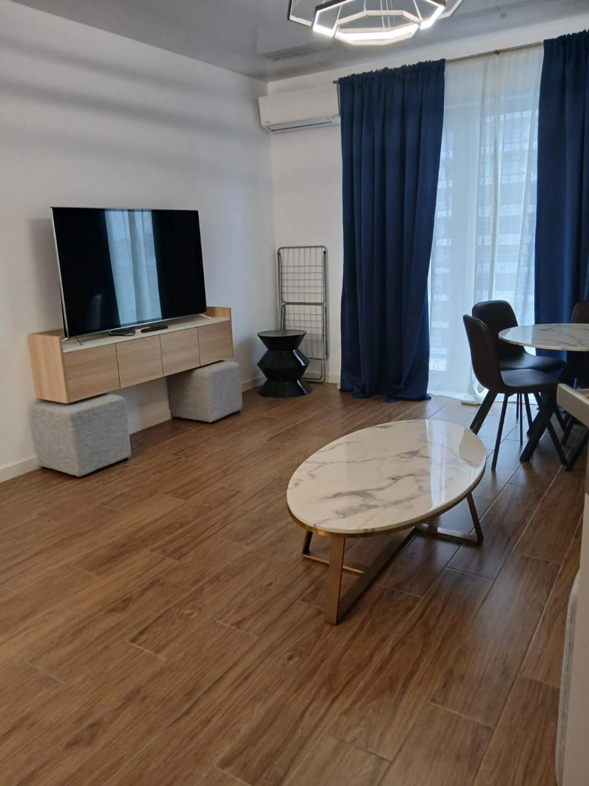 One-Bedroom Apartment with Sea View