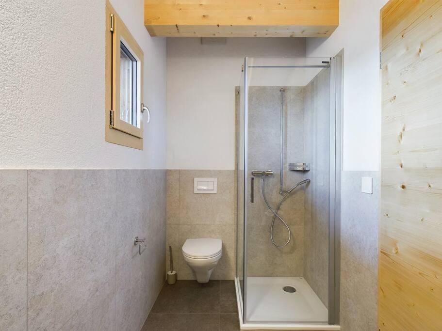Two-Bedroom Apartment with View photo 3