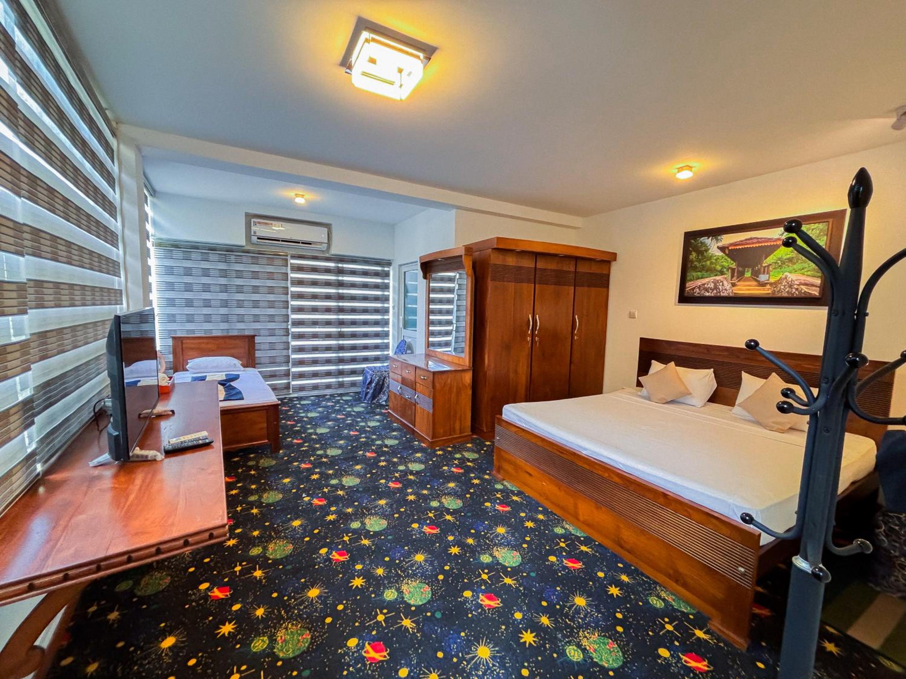 Triple Room
