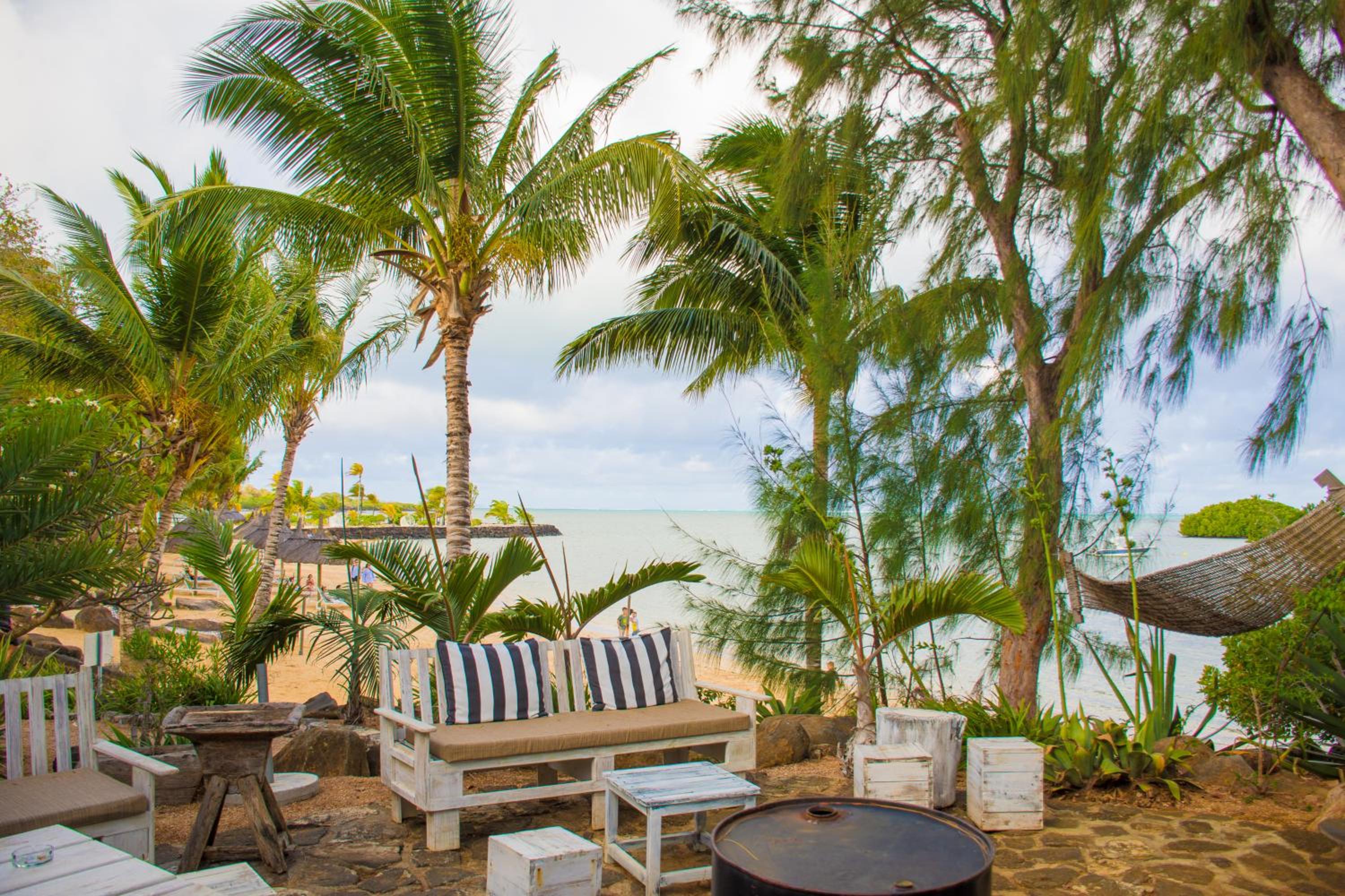 Three-Bedroom Apartment with Sea View photo 2