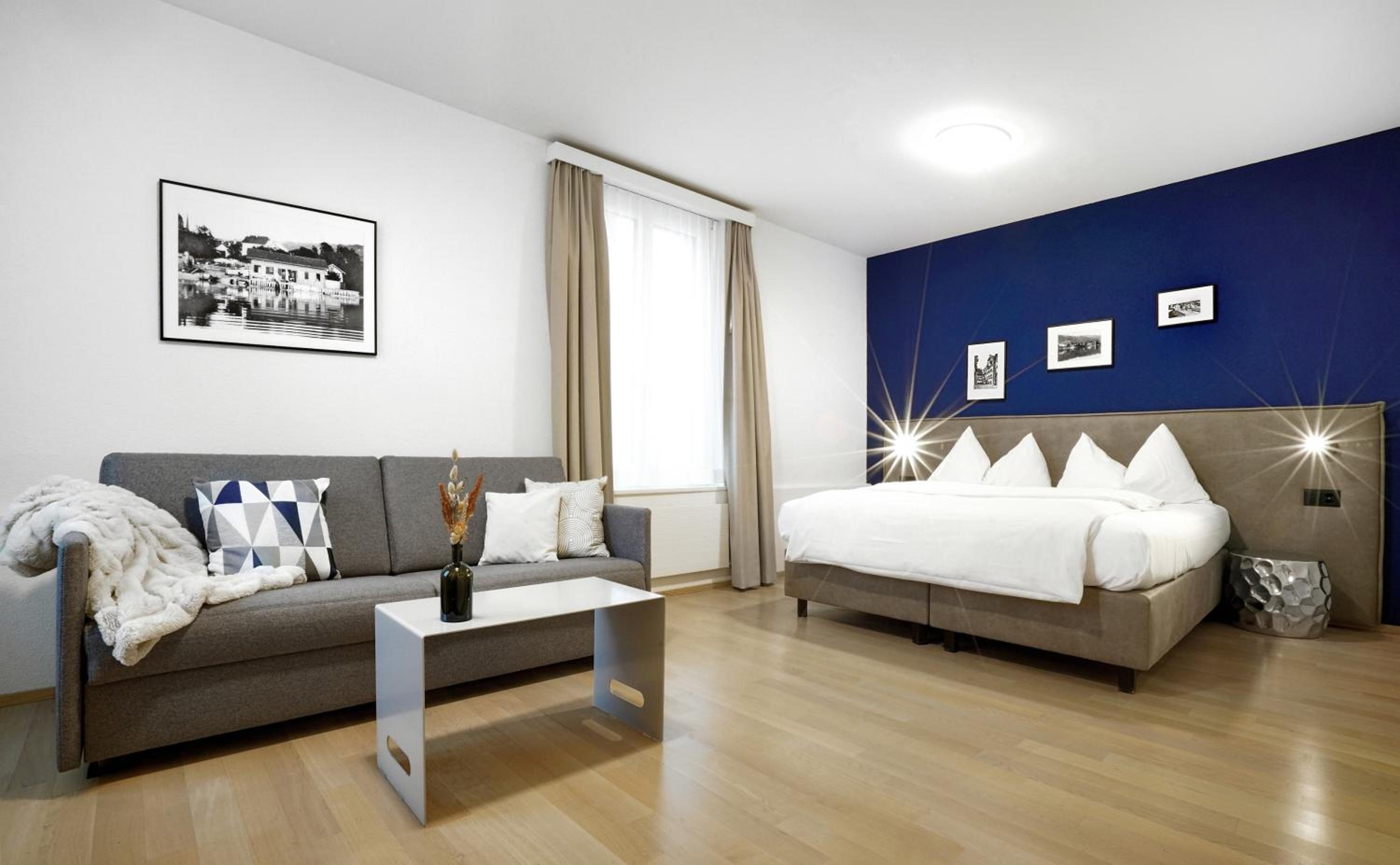 Family Room - Photo 12