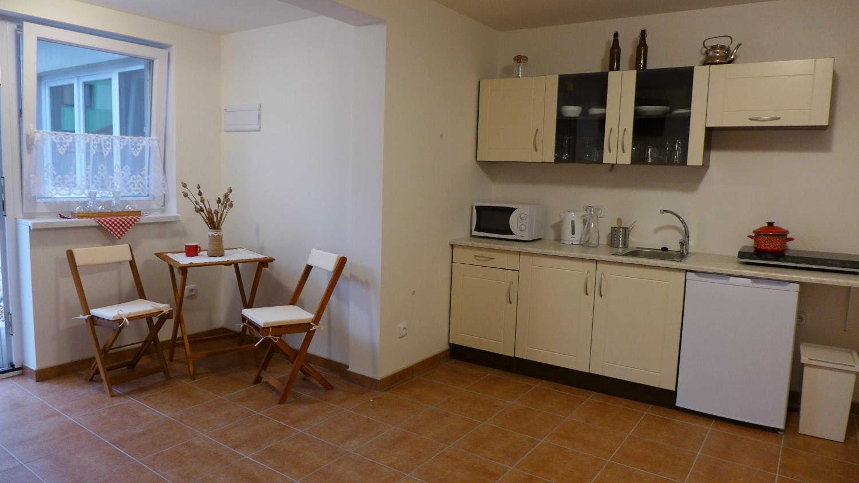 One-Bedroom Apartment photo 3