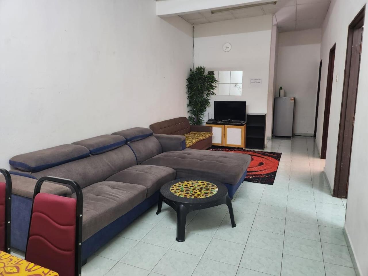 Three-Bedroom House photo 1