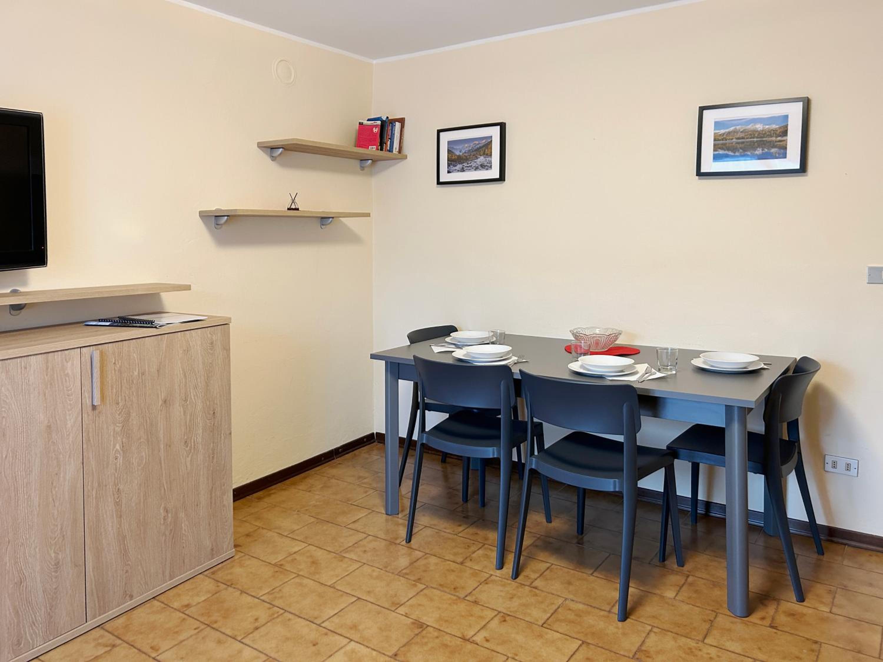 Apartment photo 2