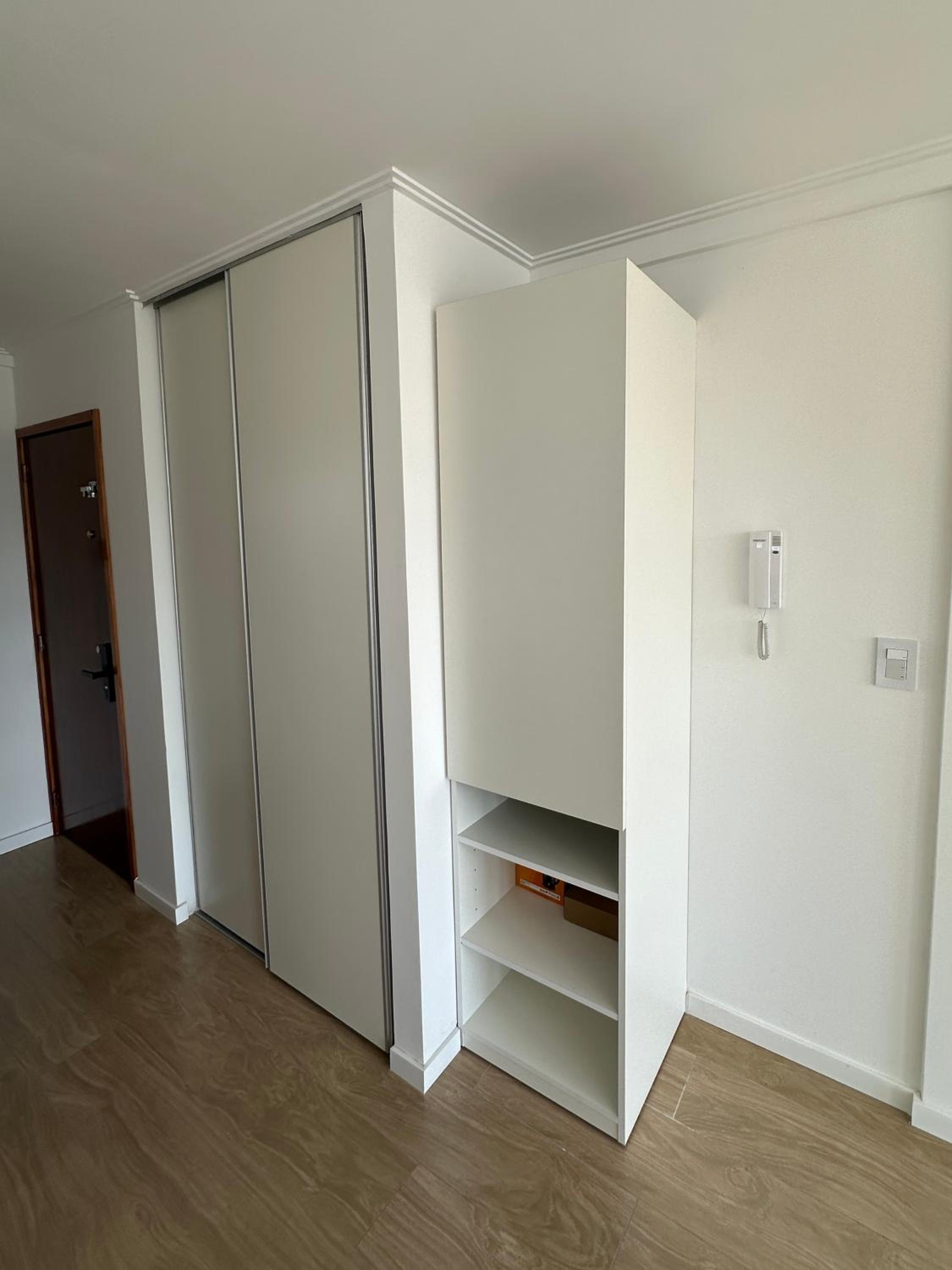 Studio Apartment with One Double Bed photo 2