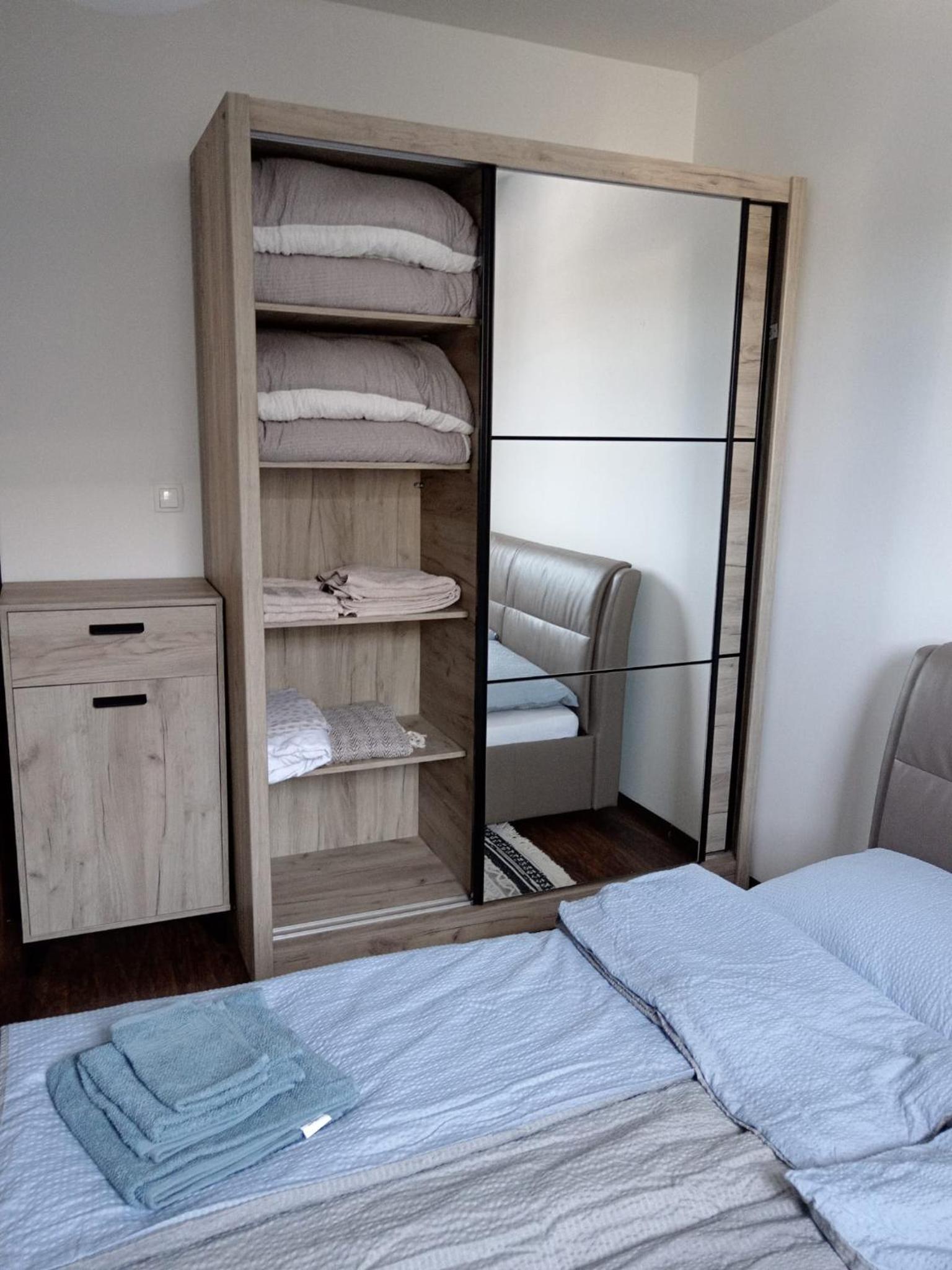 One-Bedroom Apartment photo 3
