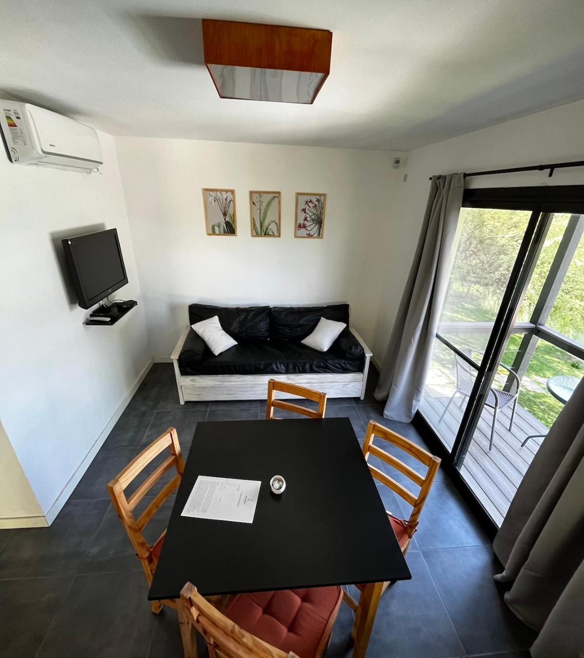 Standard Double Room photo 3