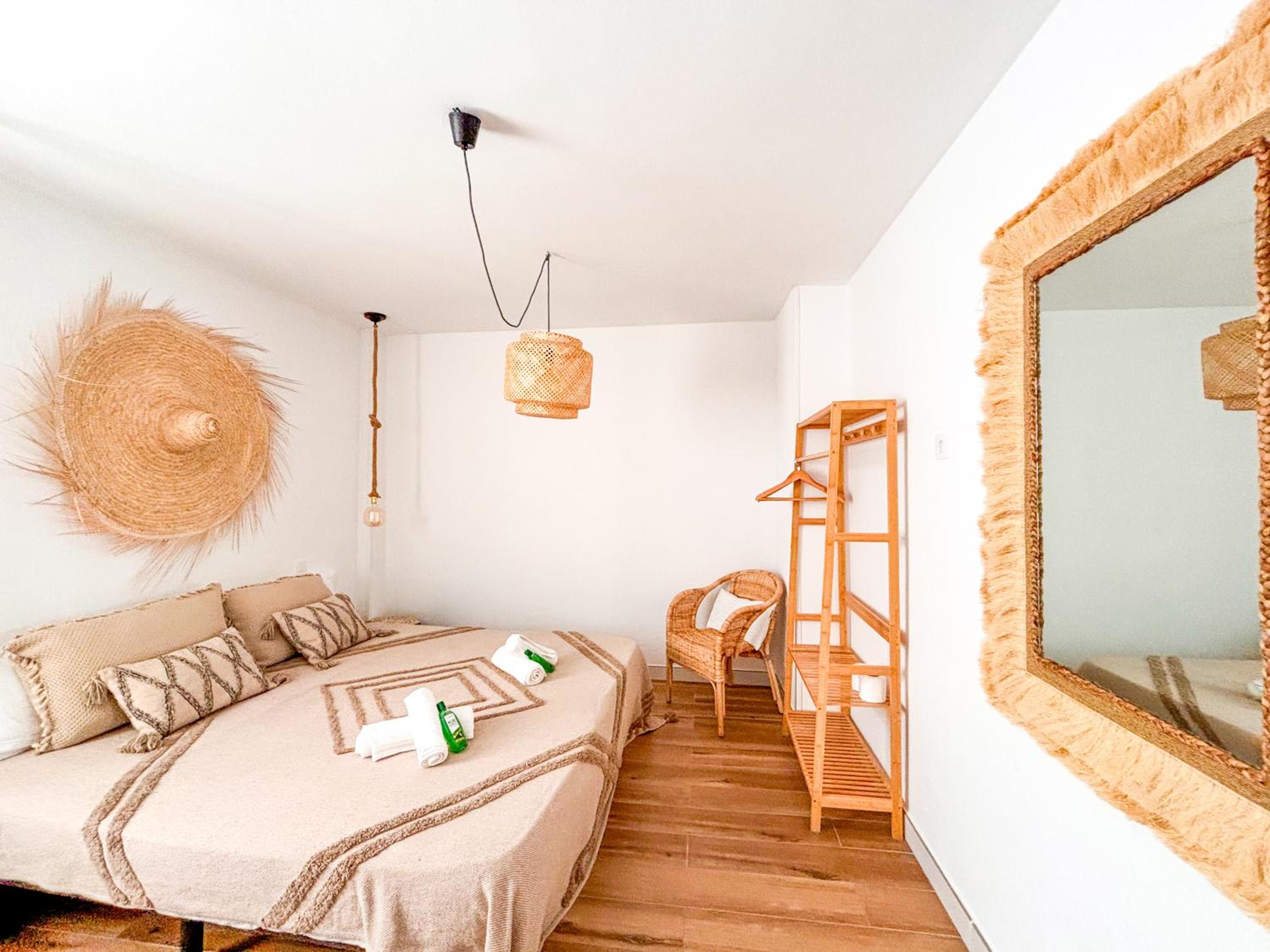 Double or Twin Room with Shared Bathroom photo 2