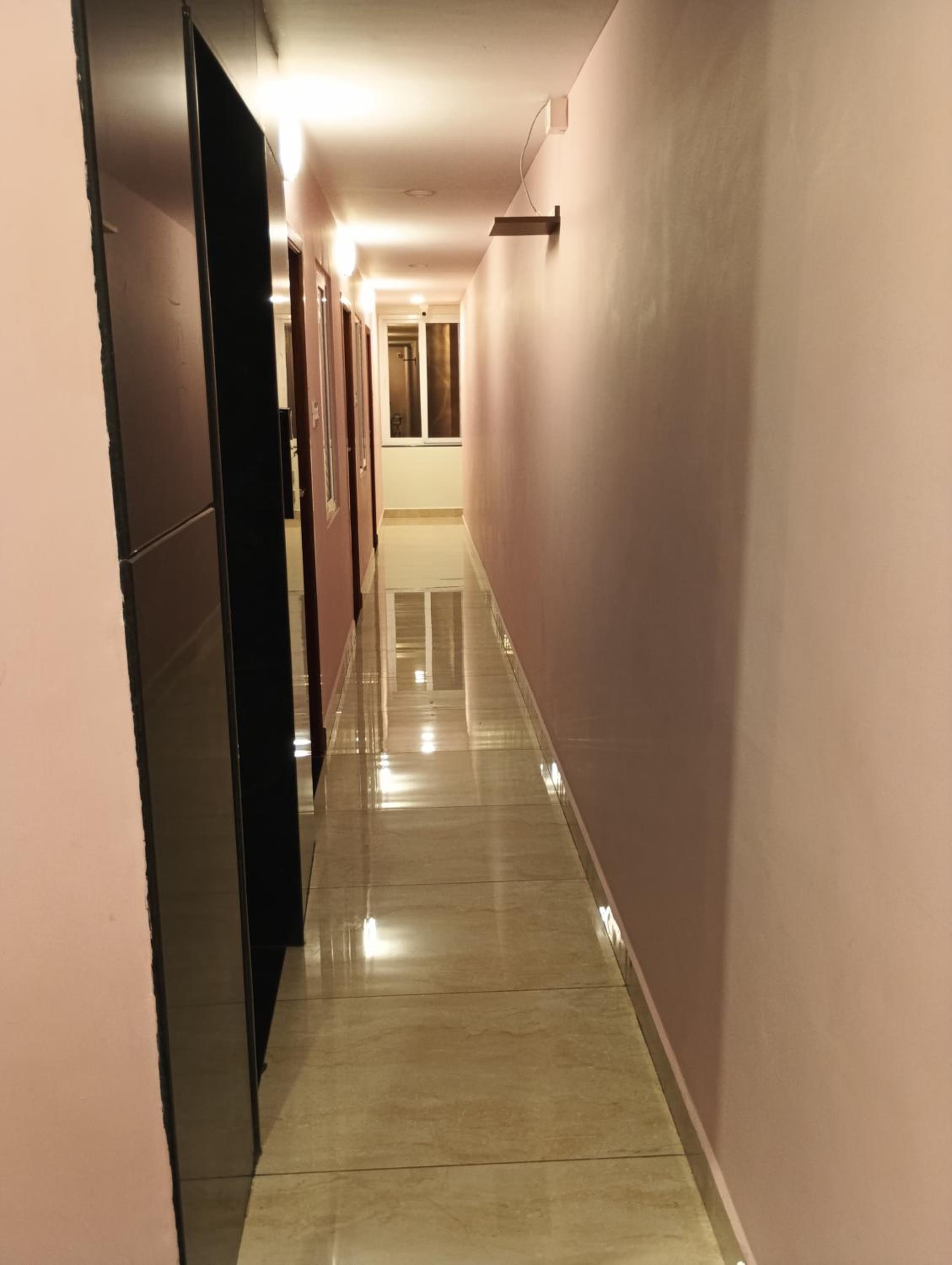 Family Room with Private Bathroom photo 2