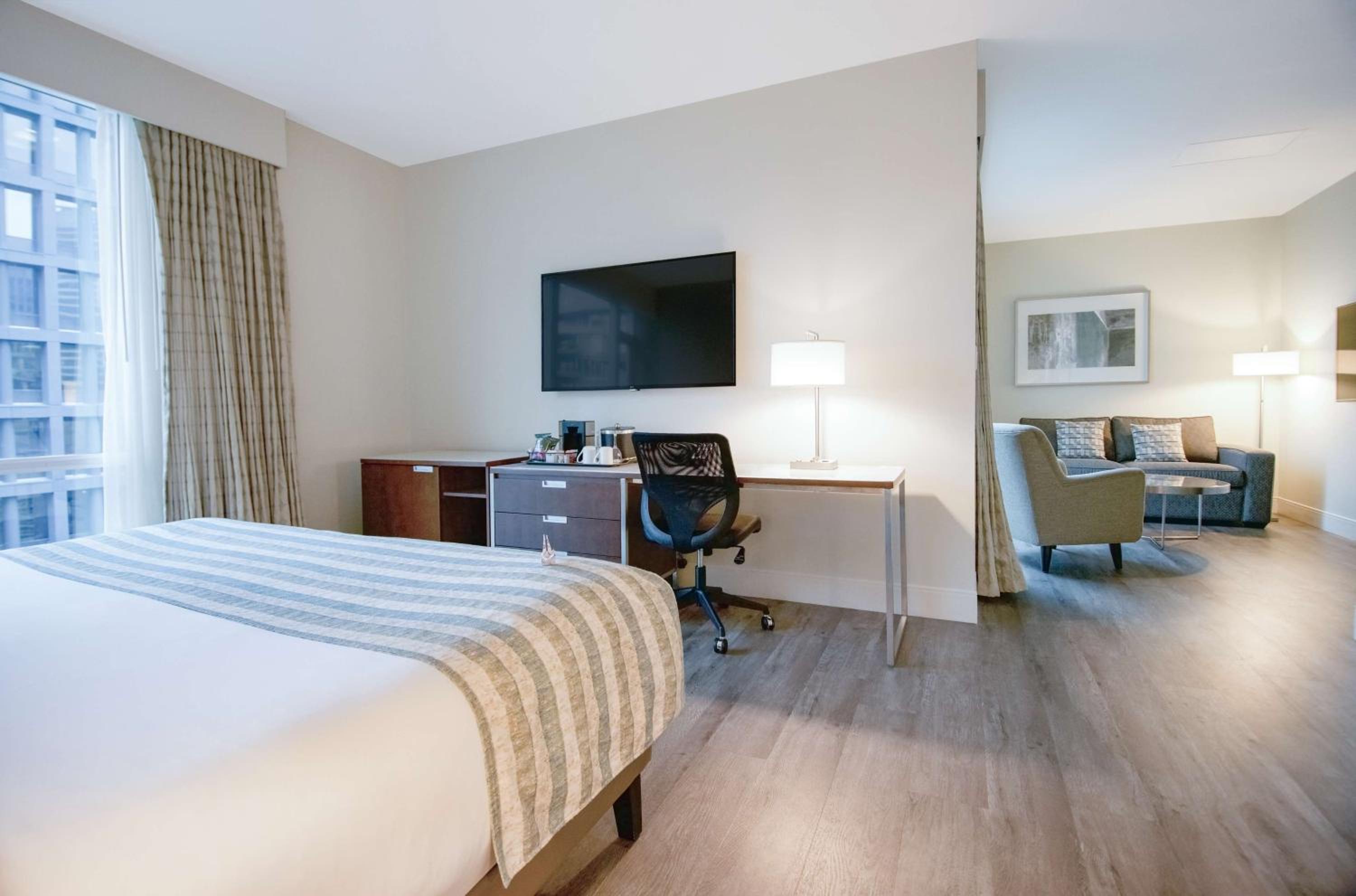 Coast Premium King Room with View photo 1