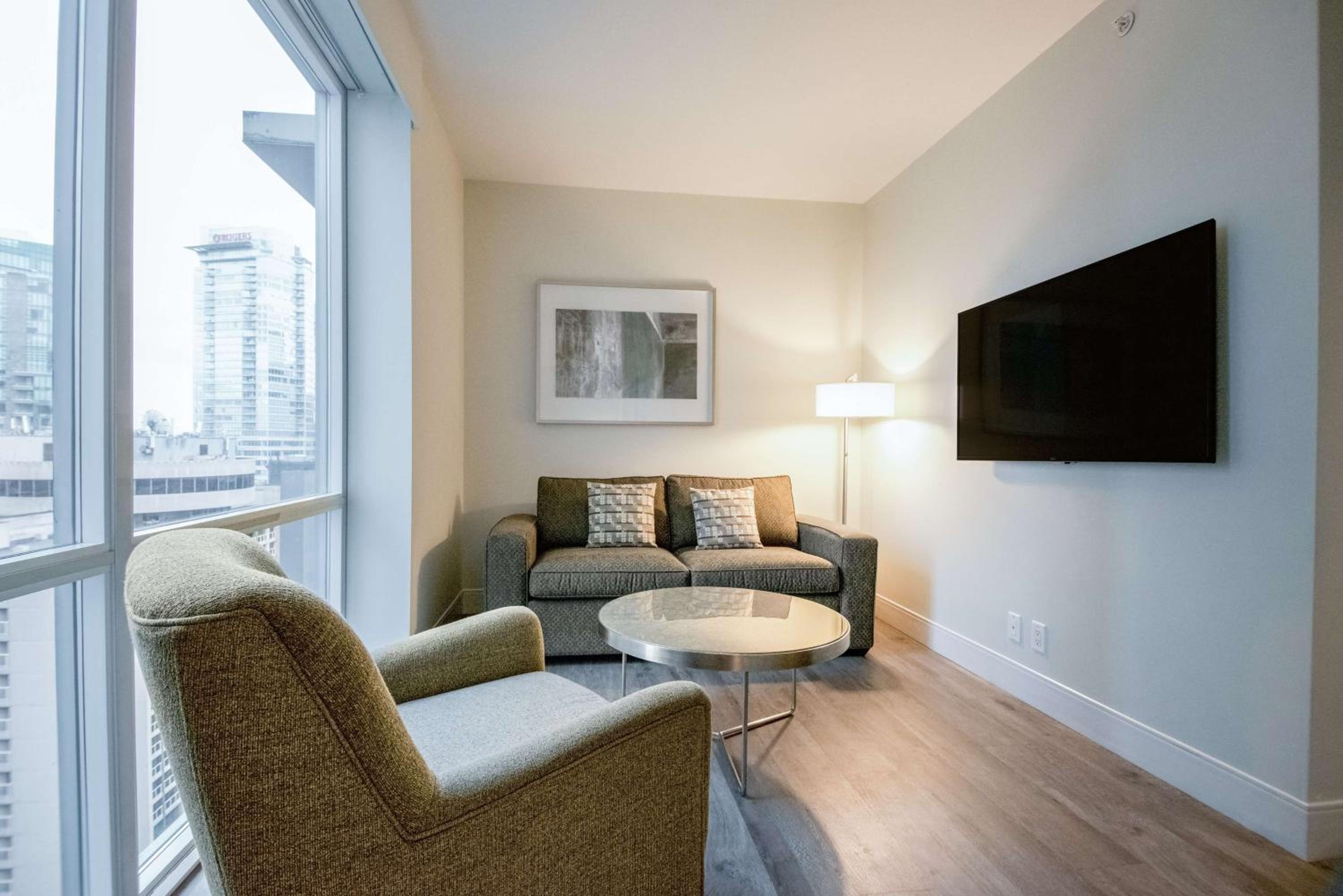 Coast Premium King Room with View photo 3