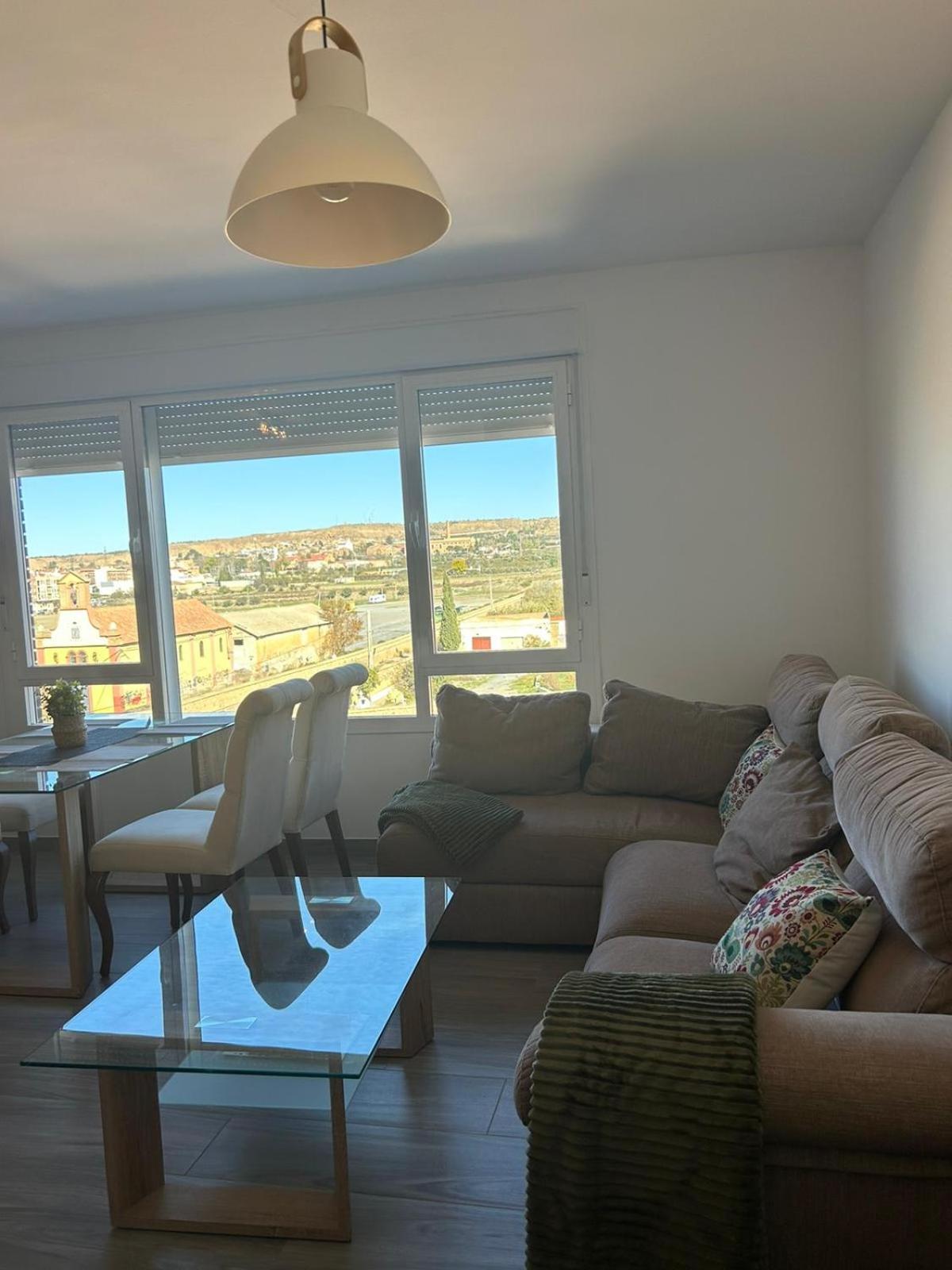 Apartamento de dos habitaciones con vista al río