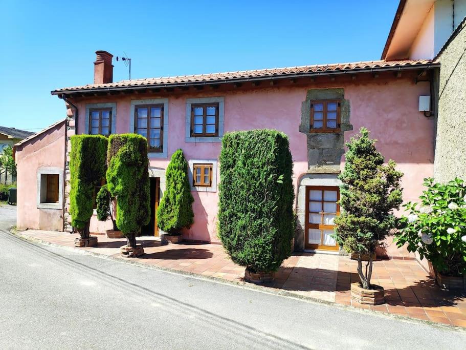 Three-Bedroom House photo 2
