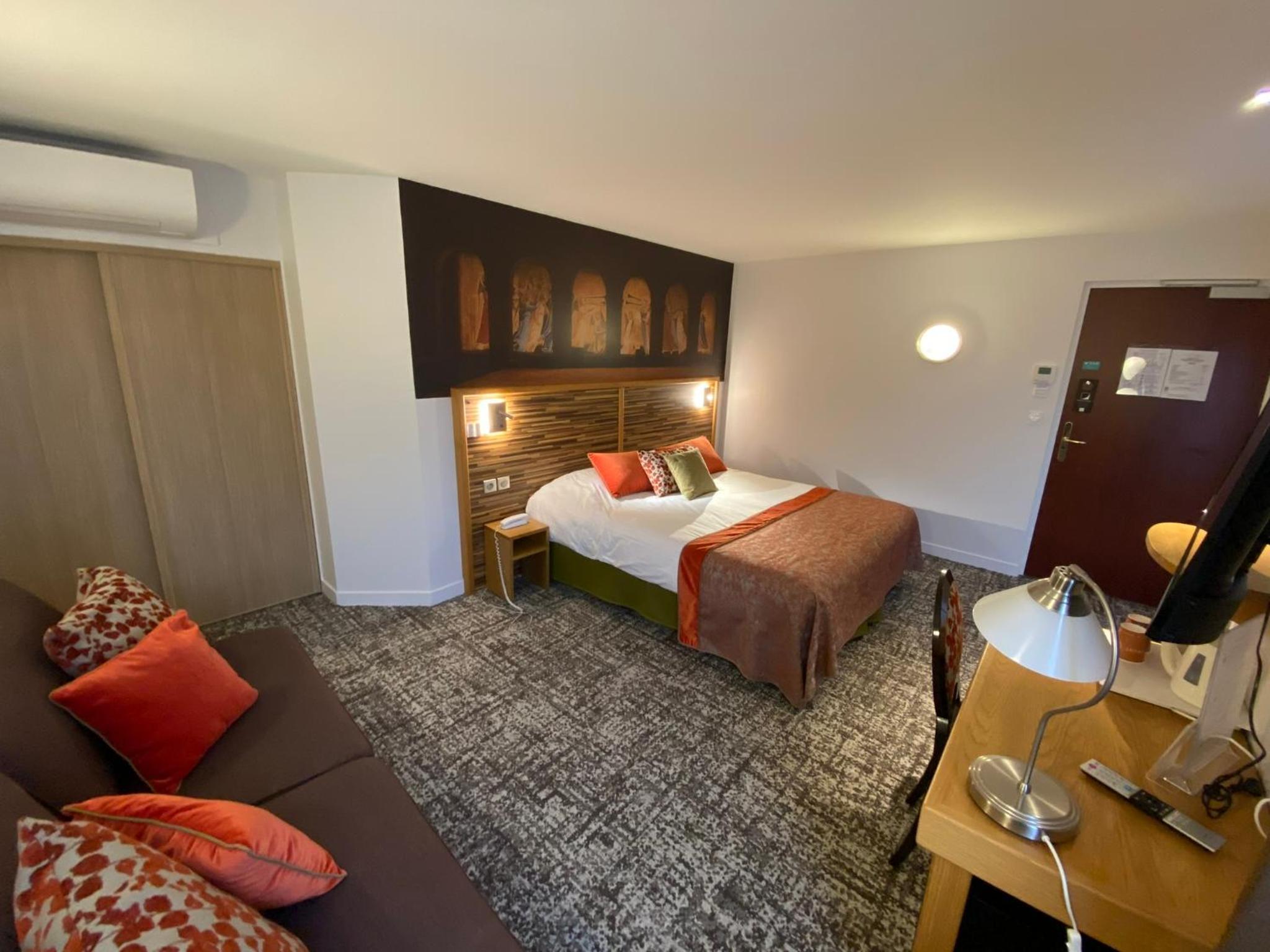 Superior Double Room with Seating Area photo 3