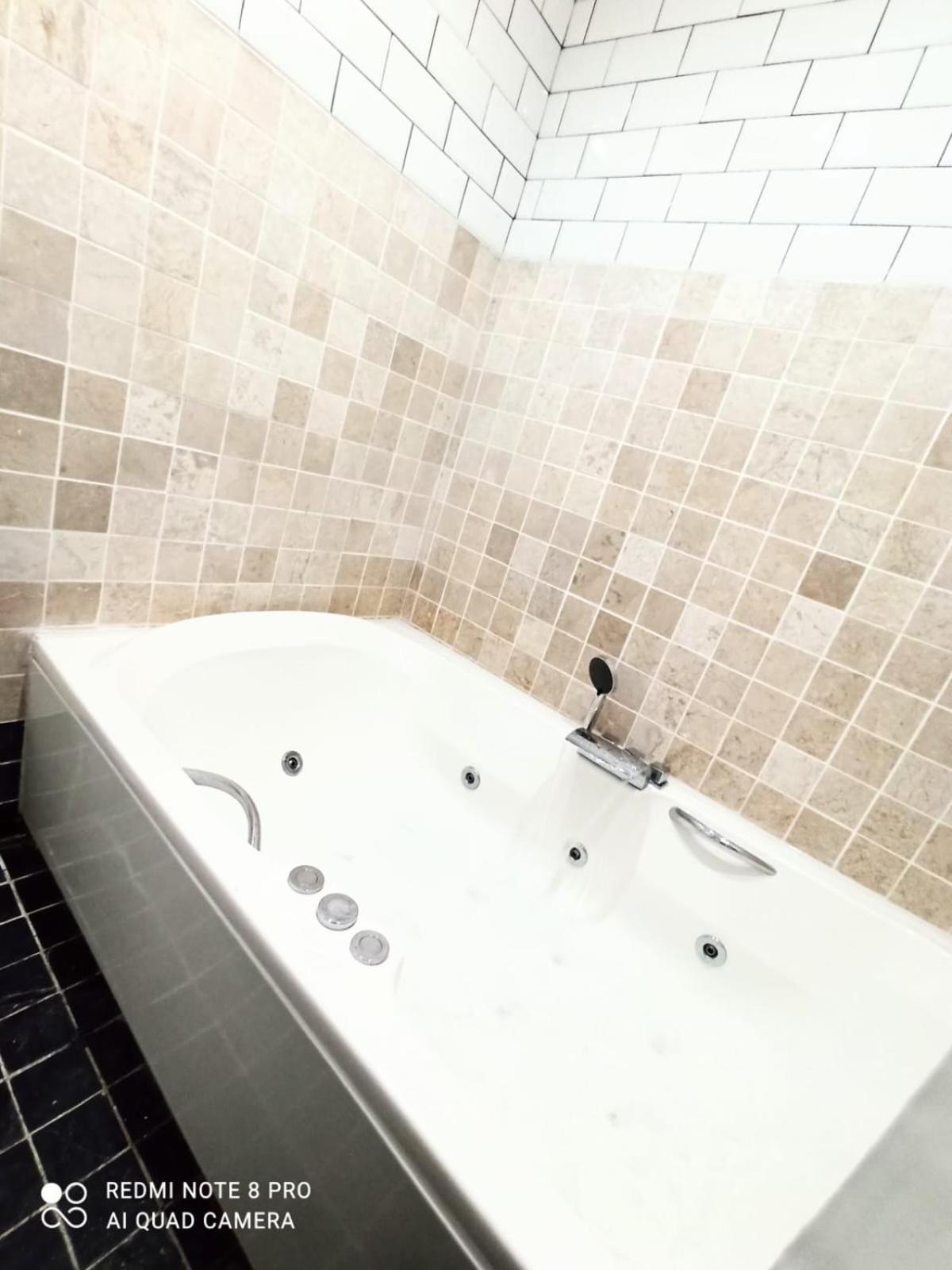 Habitación Doble con Baño Privado