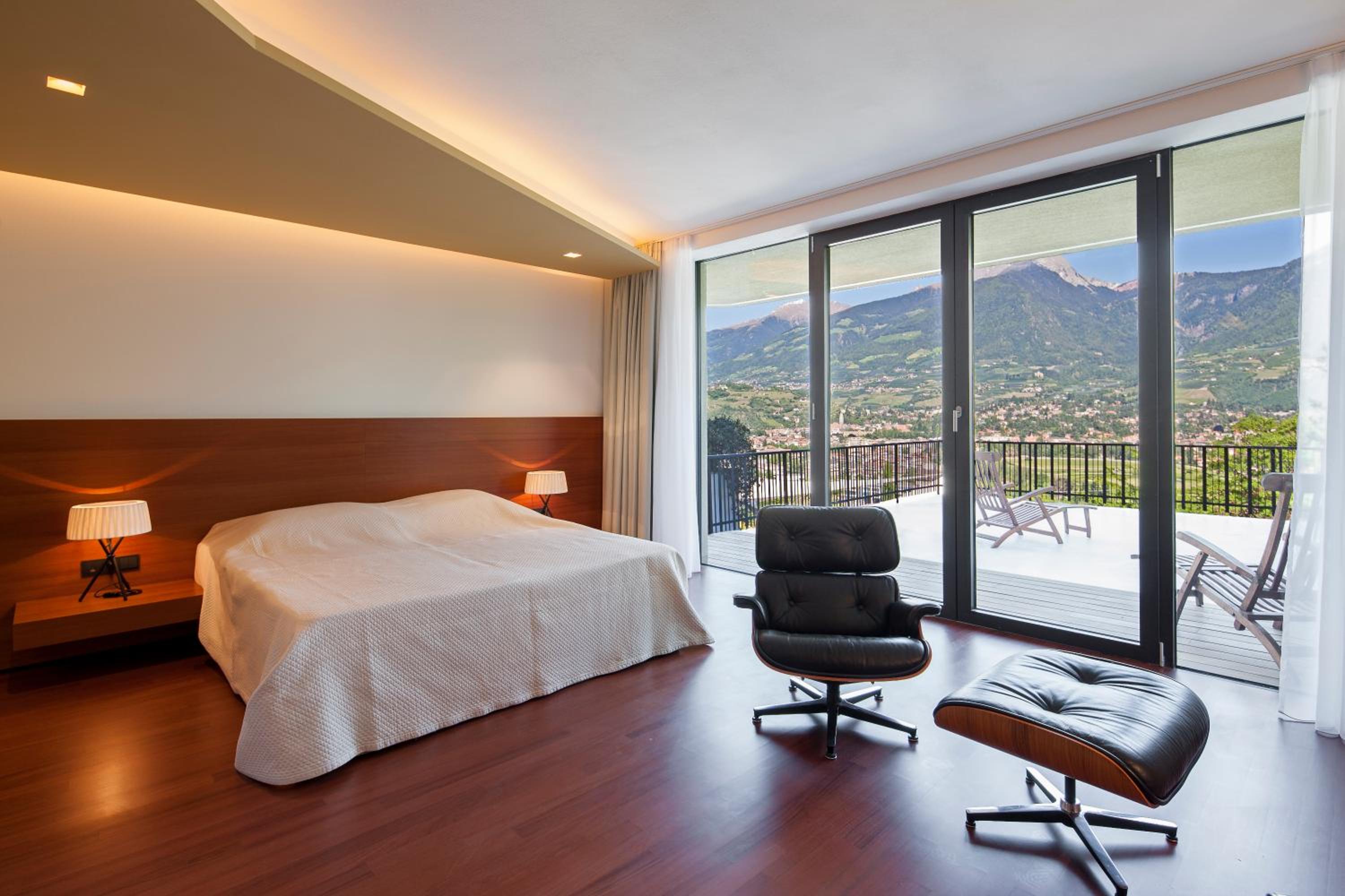 Suite with Mountain View photo 1