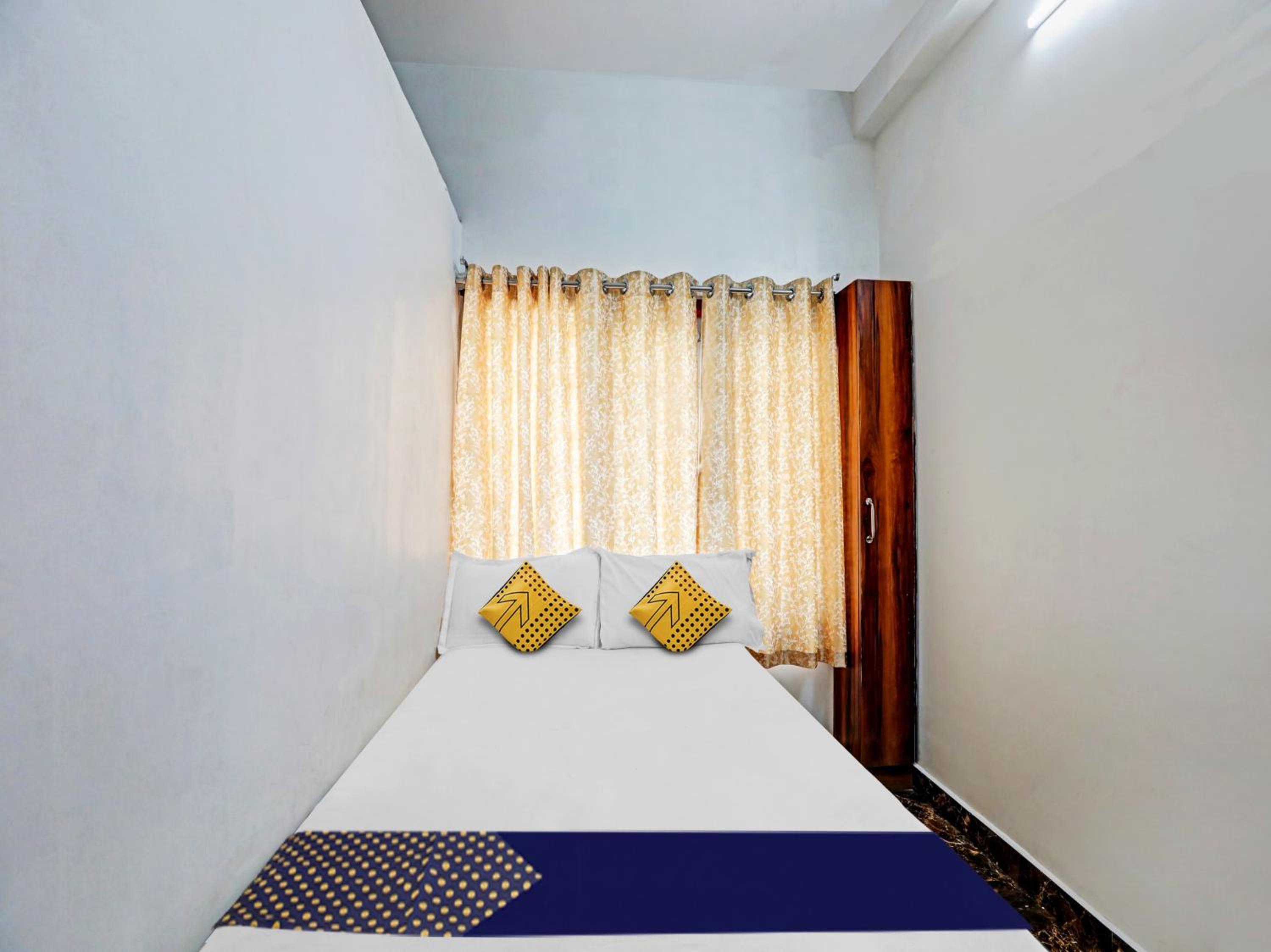 Classic Triple Room photo 1