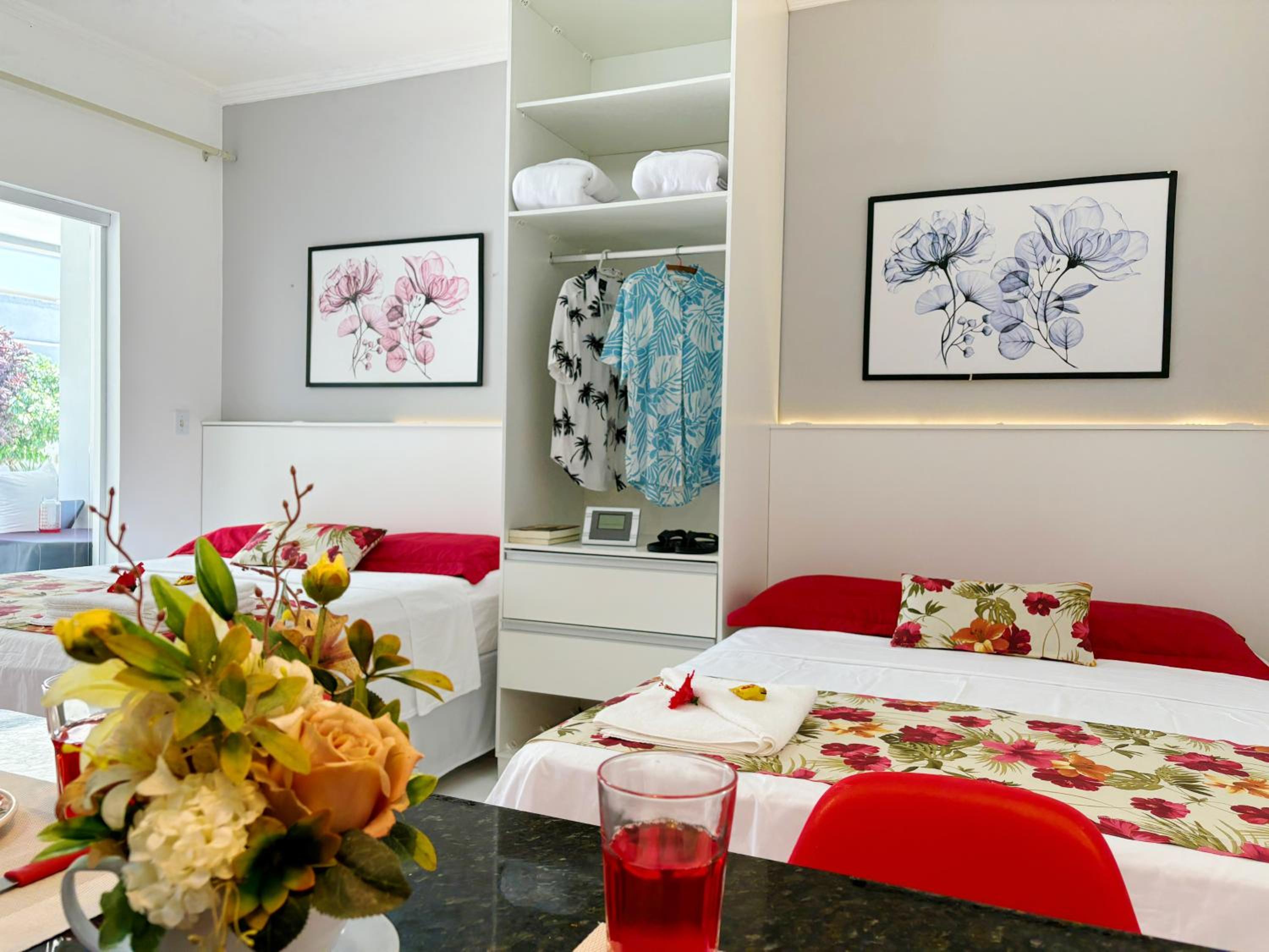 Quadruple Room with Balcony - Photo 1
