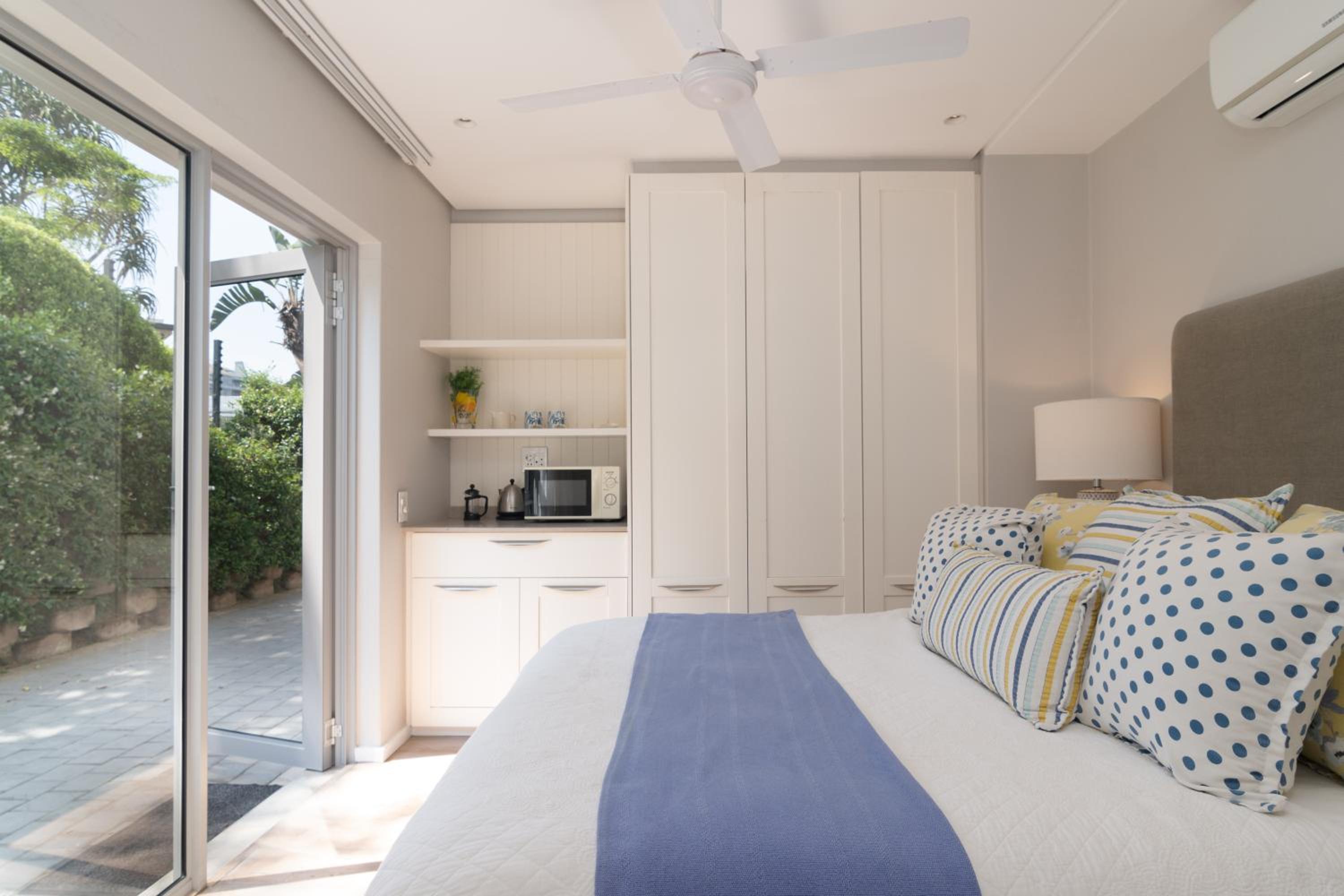 Villa - Beach Front photo 1