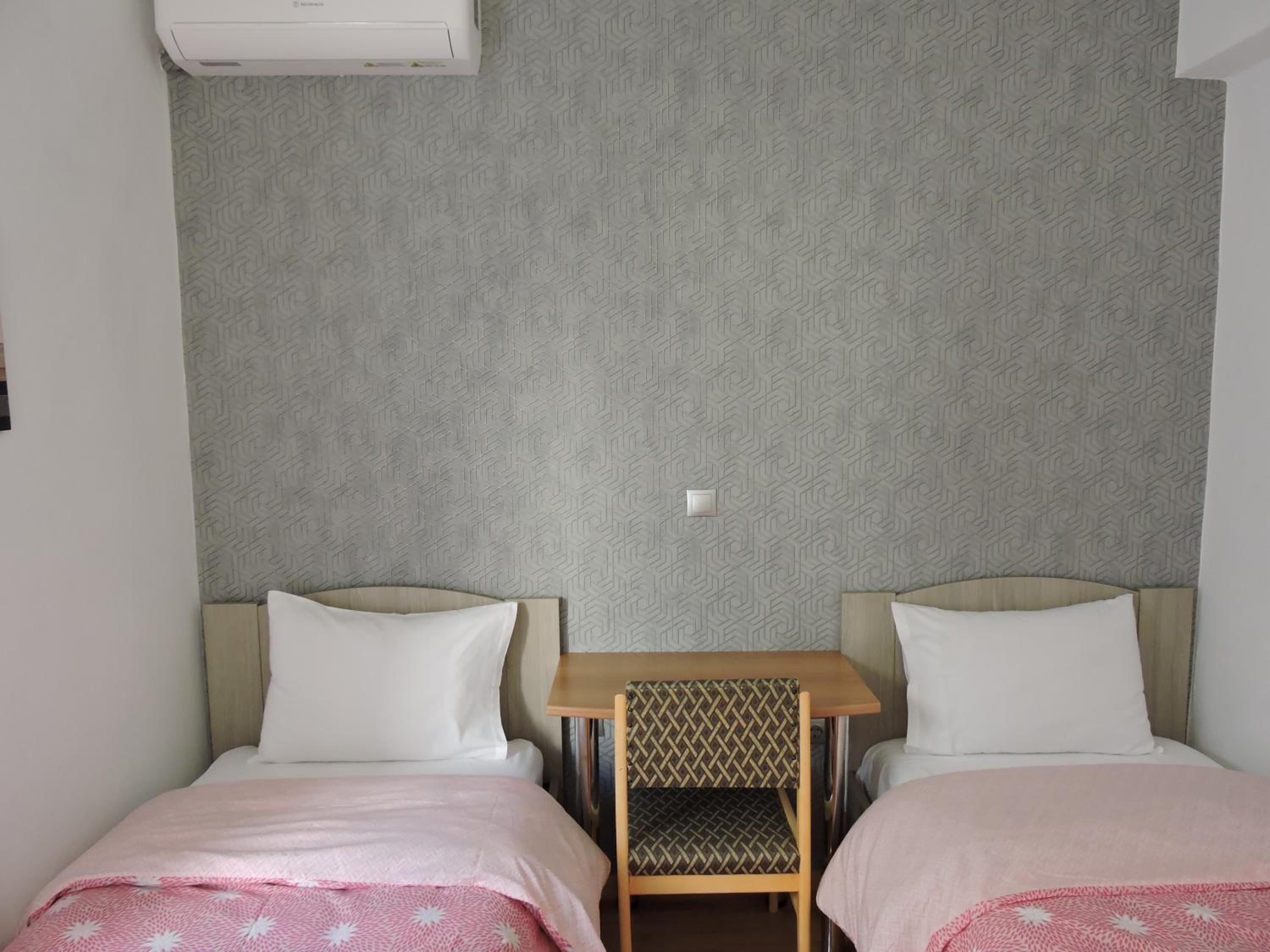 Three-Bedroom Apartment - Photo 4