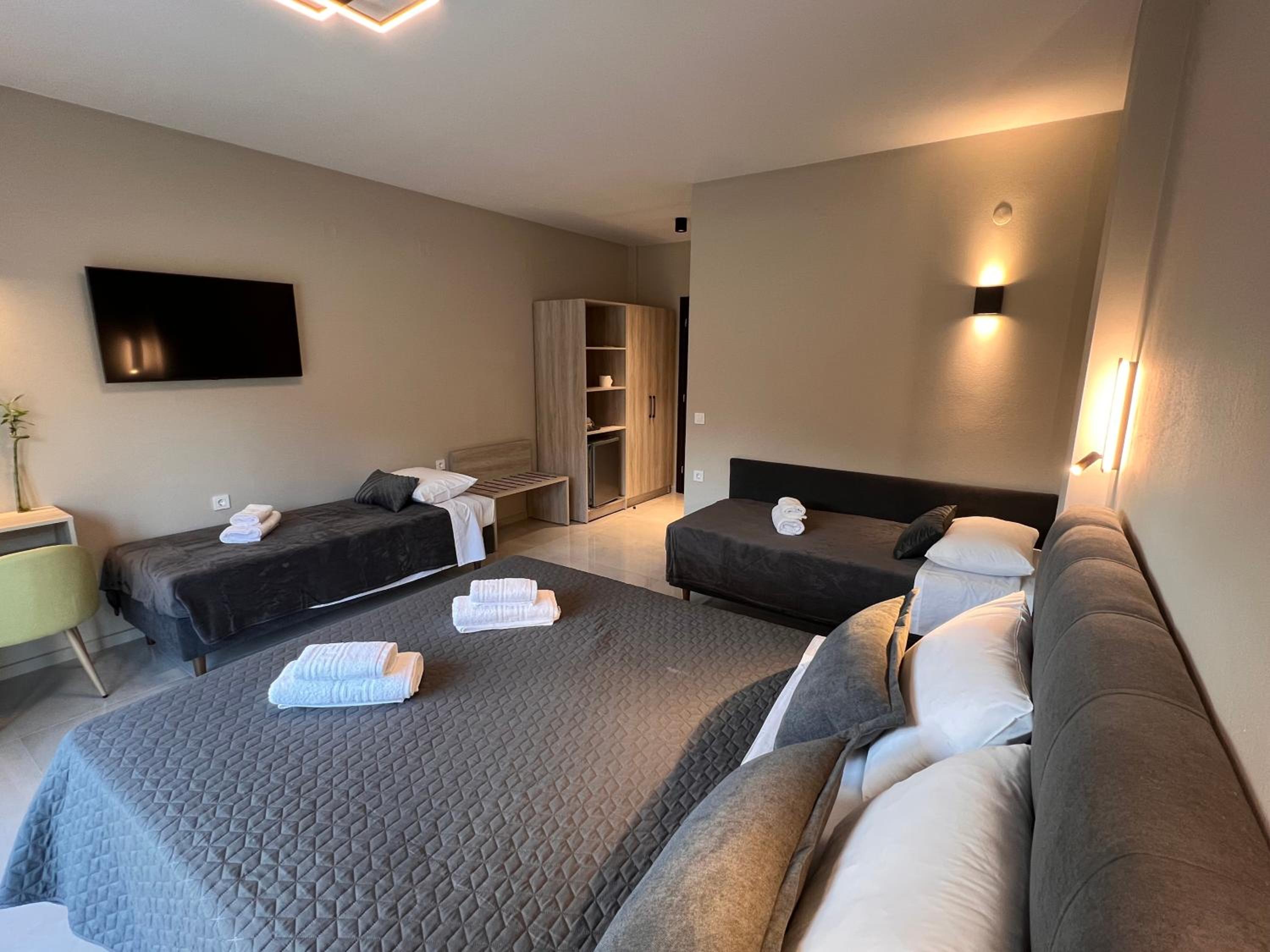 Standard Quadruple Room