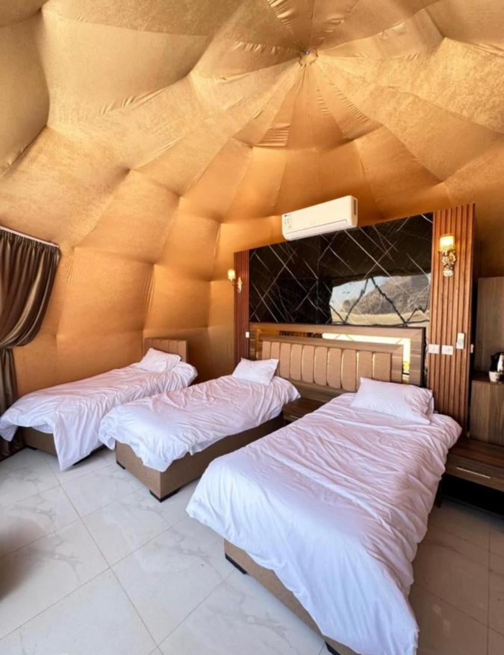 Superior Quadruple Room photo 2