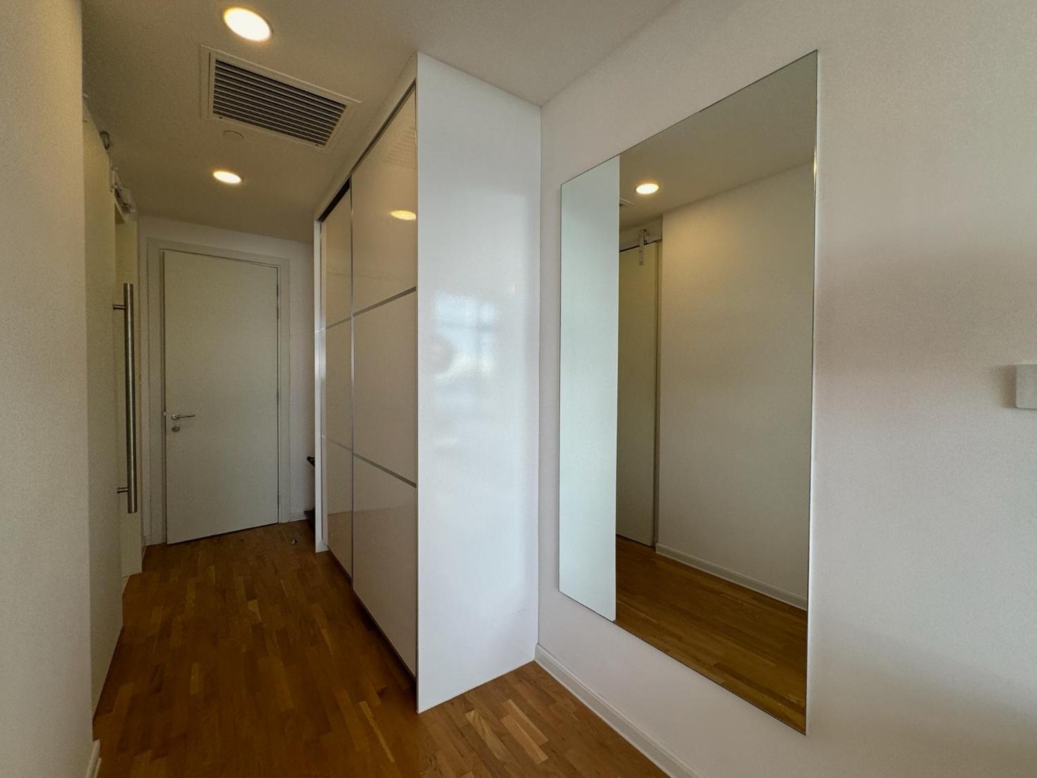 Two-Bedroom Apartment - Photo 21