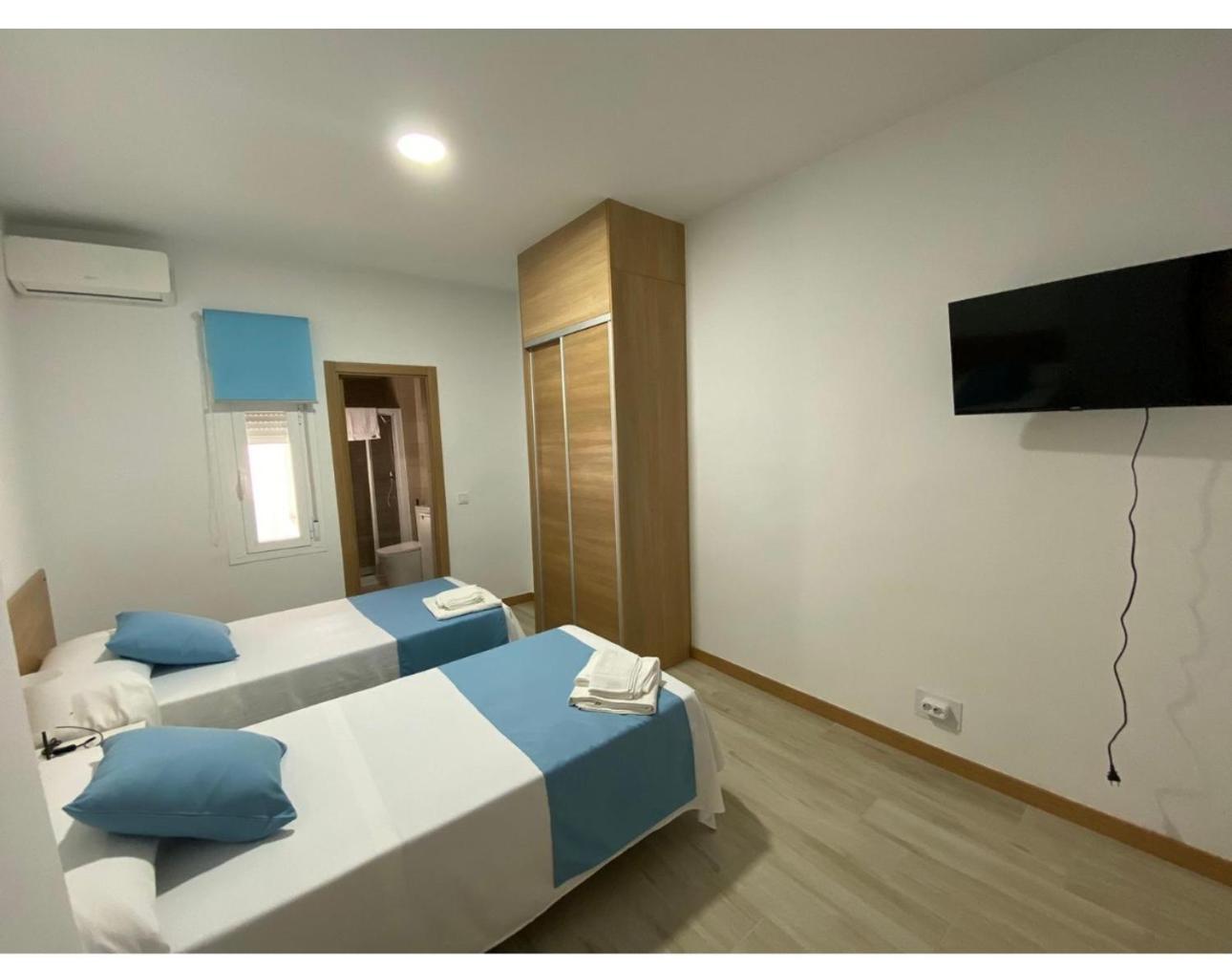 Habitación Doble con Baño Privado