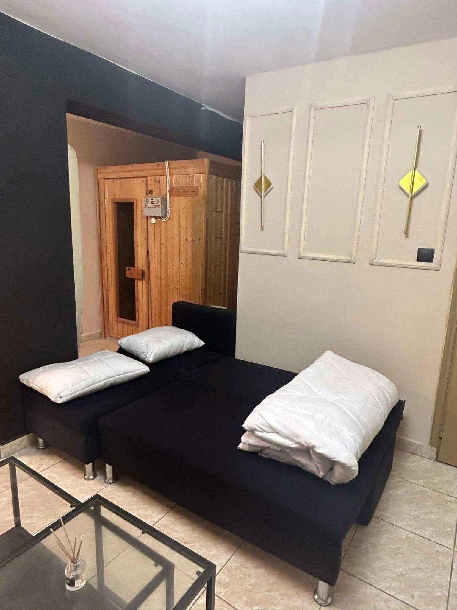 Deluxe Family Suite photo 2