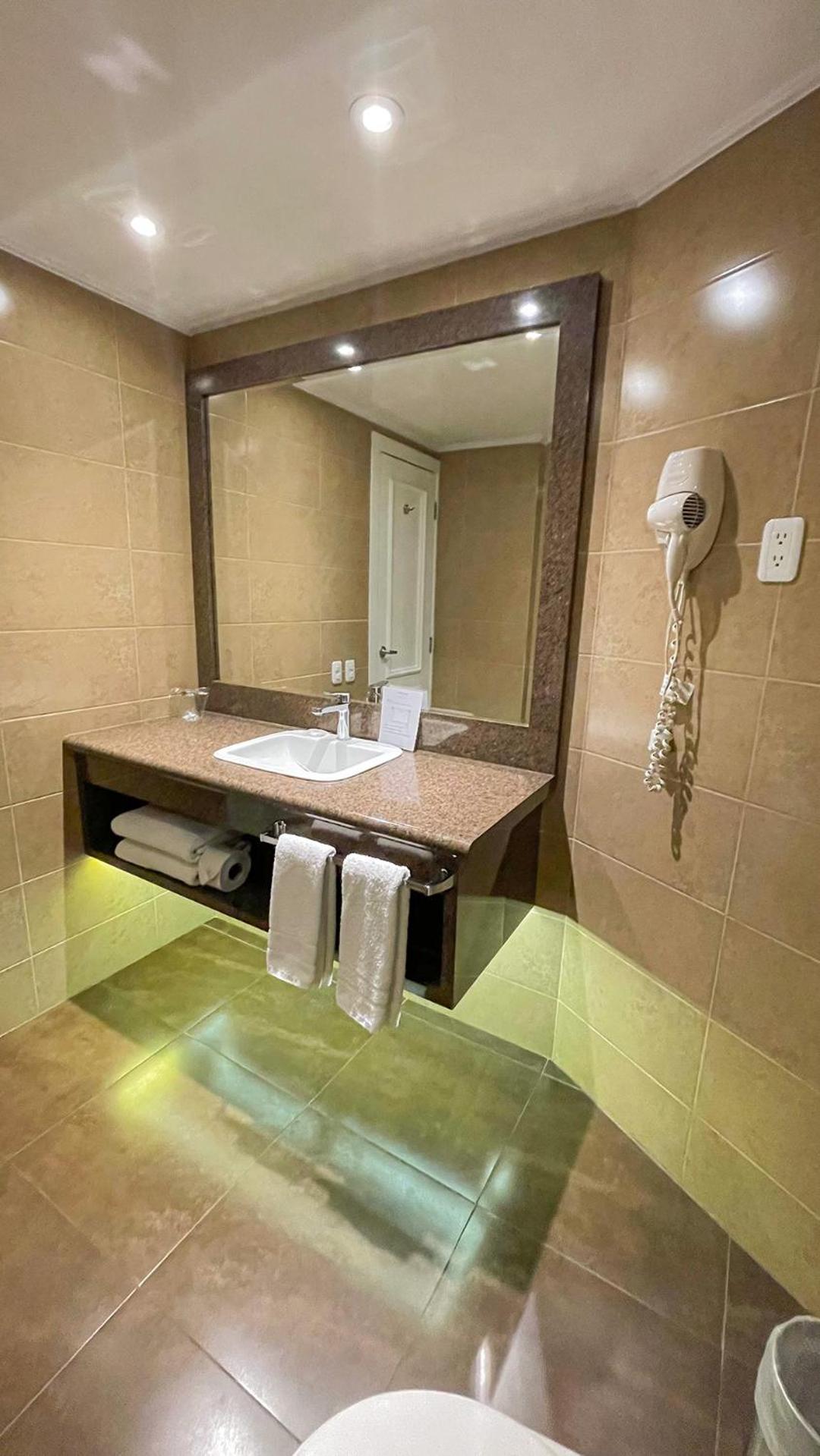 Superior Queen Room - Photo 10