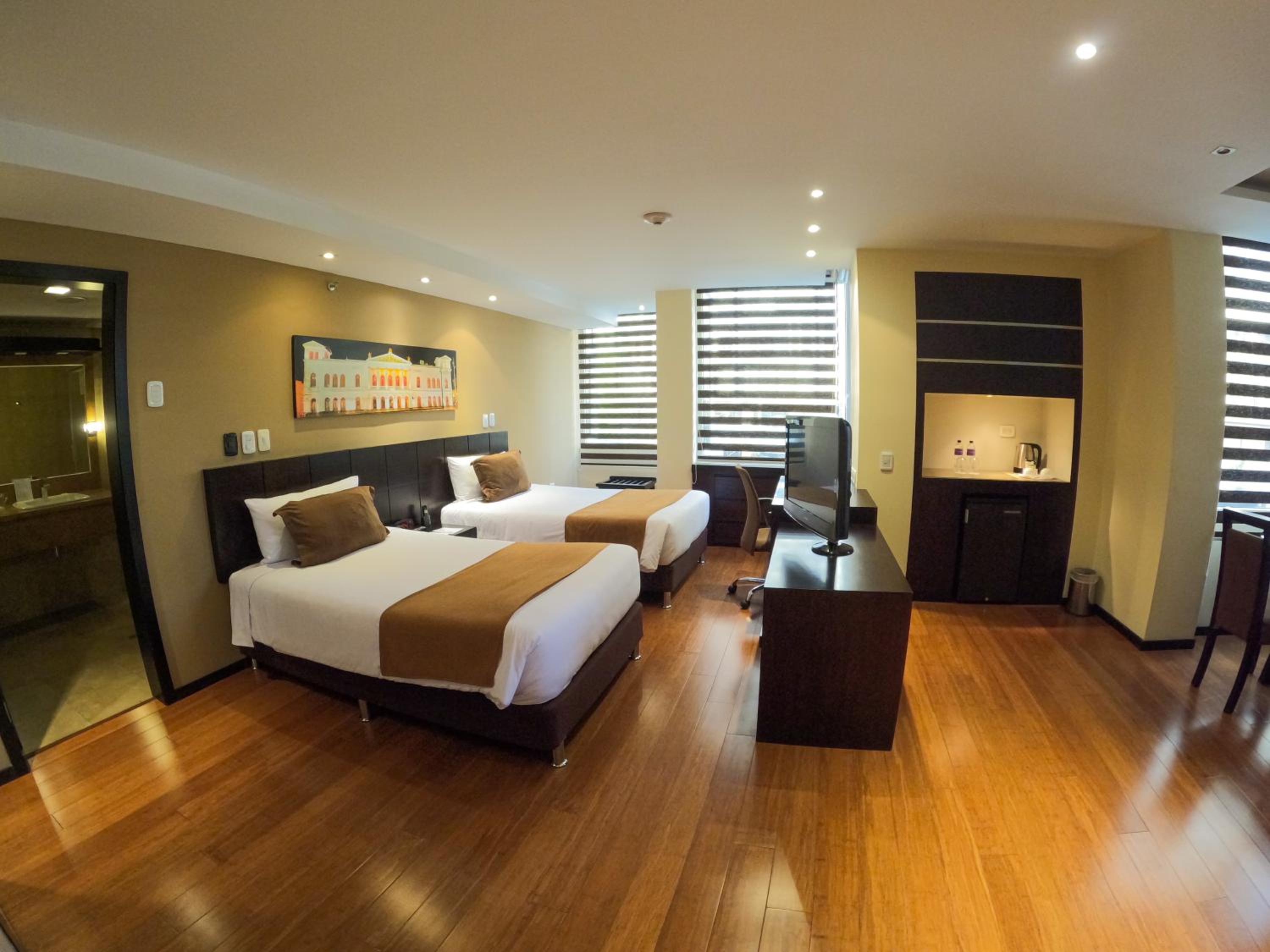 Deluxe Twin Room - Photo 8