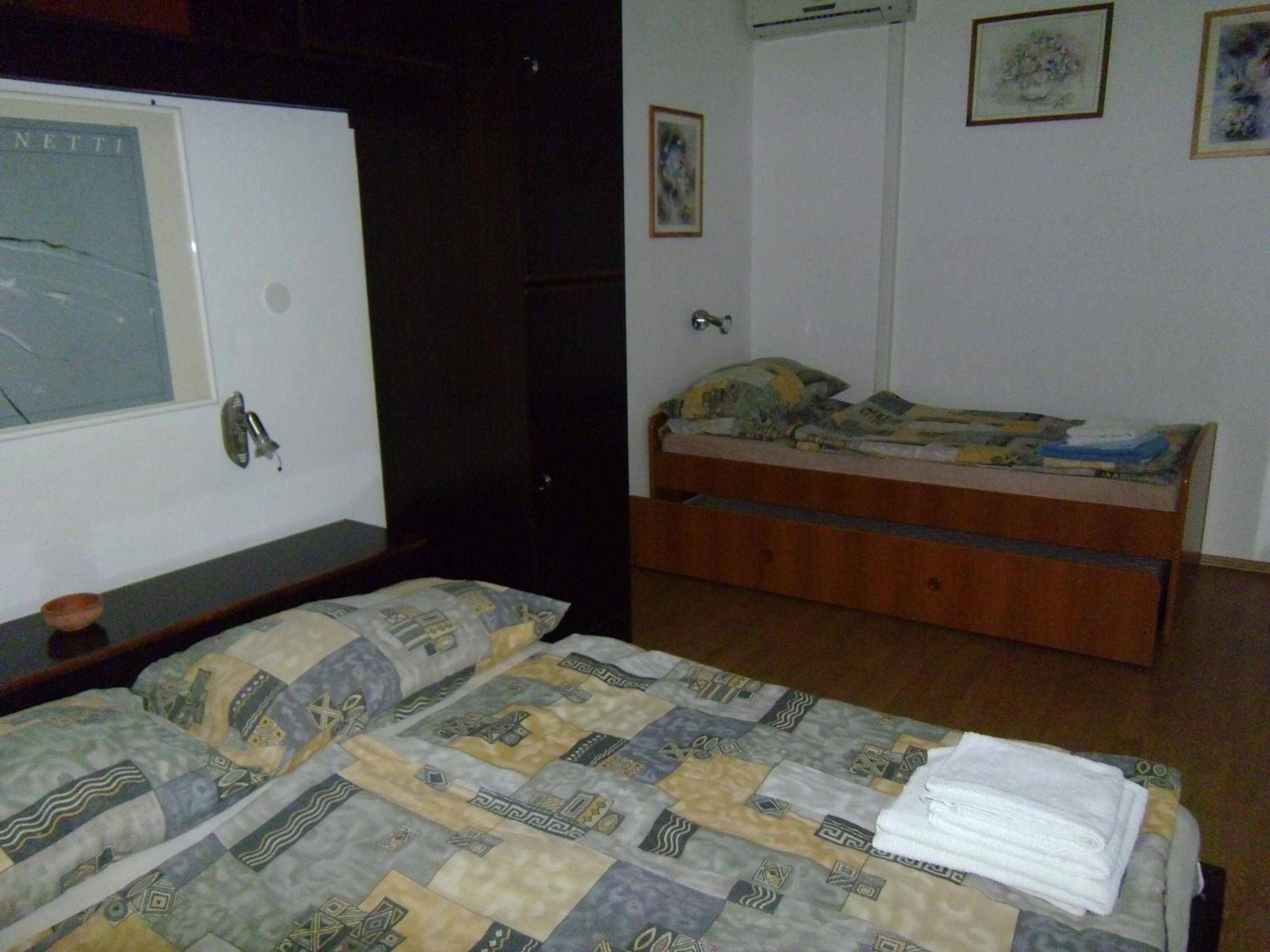 One-Bedroom Apartment with Sea View