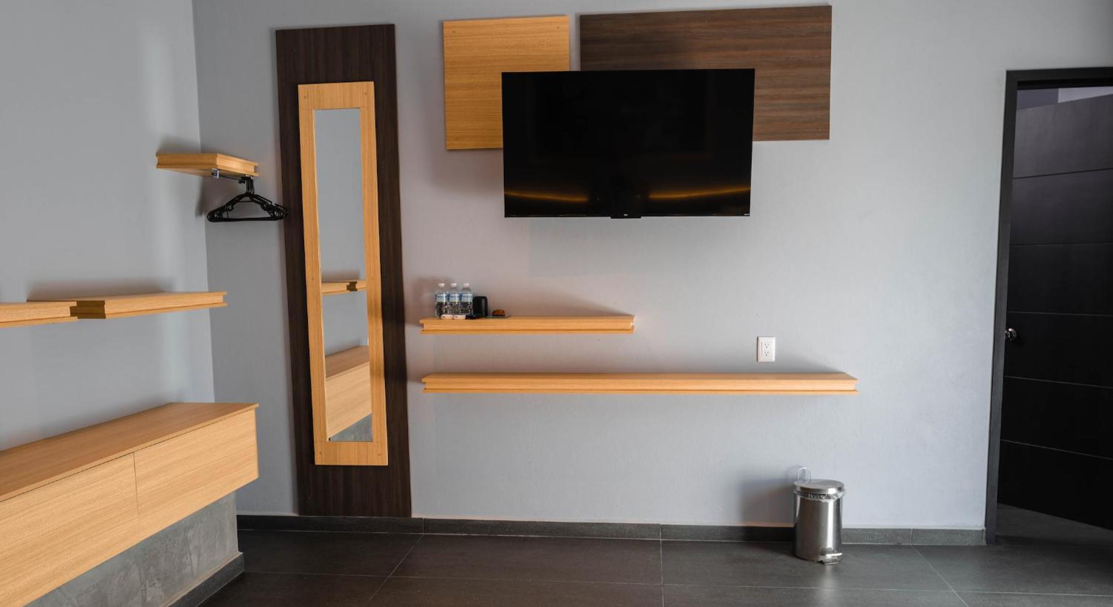 Deluxe Family Room photo 3