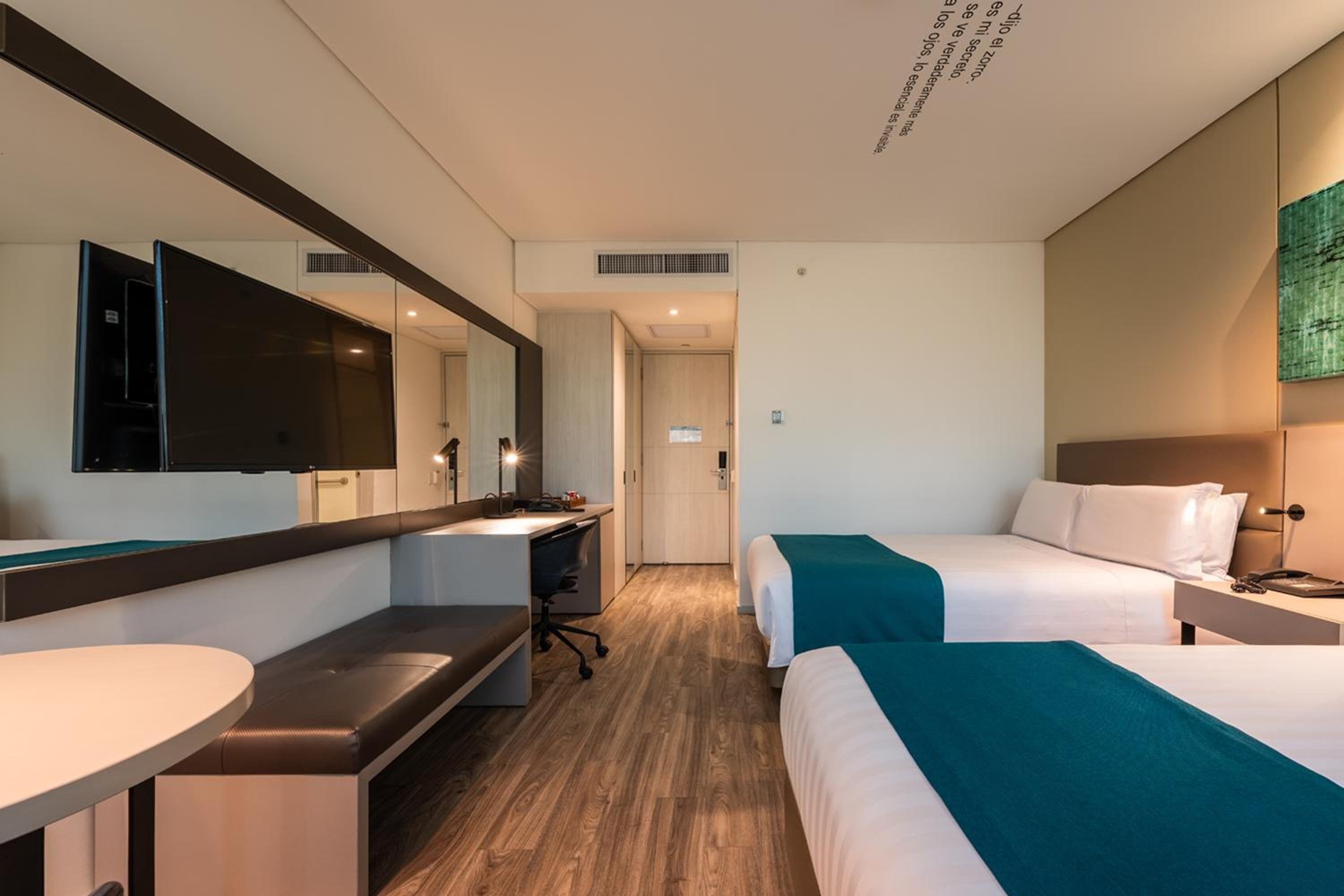 Twin Room - Photo 7