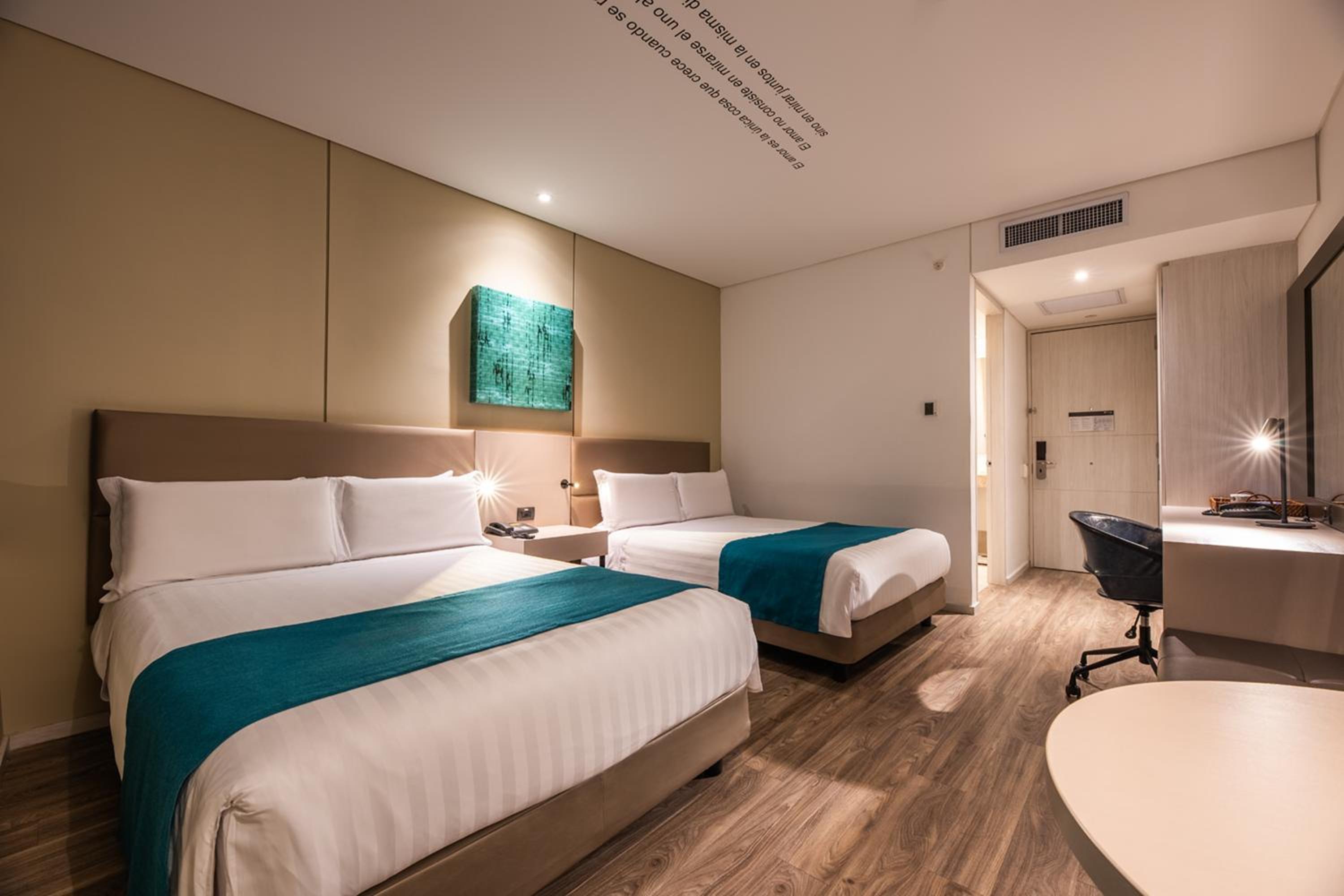 Twin Room - Photo 6