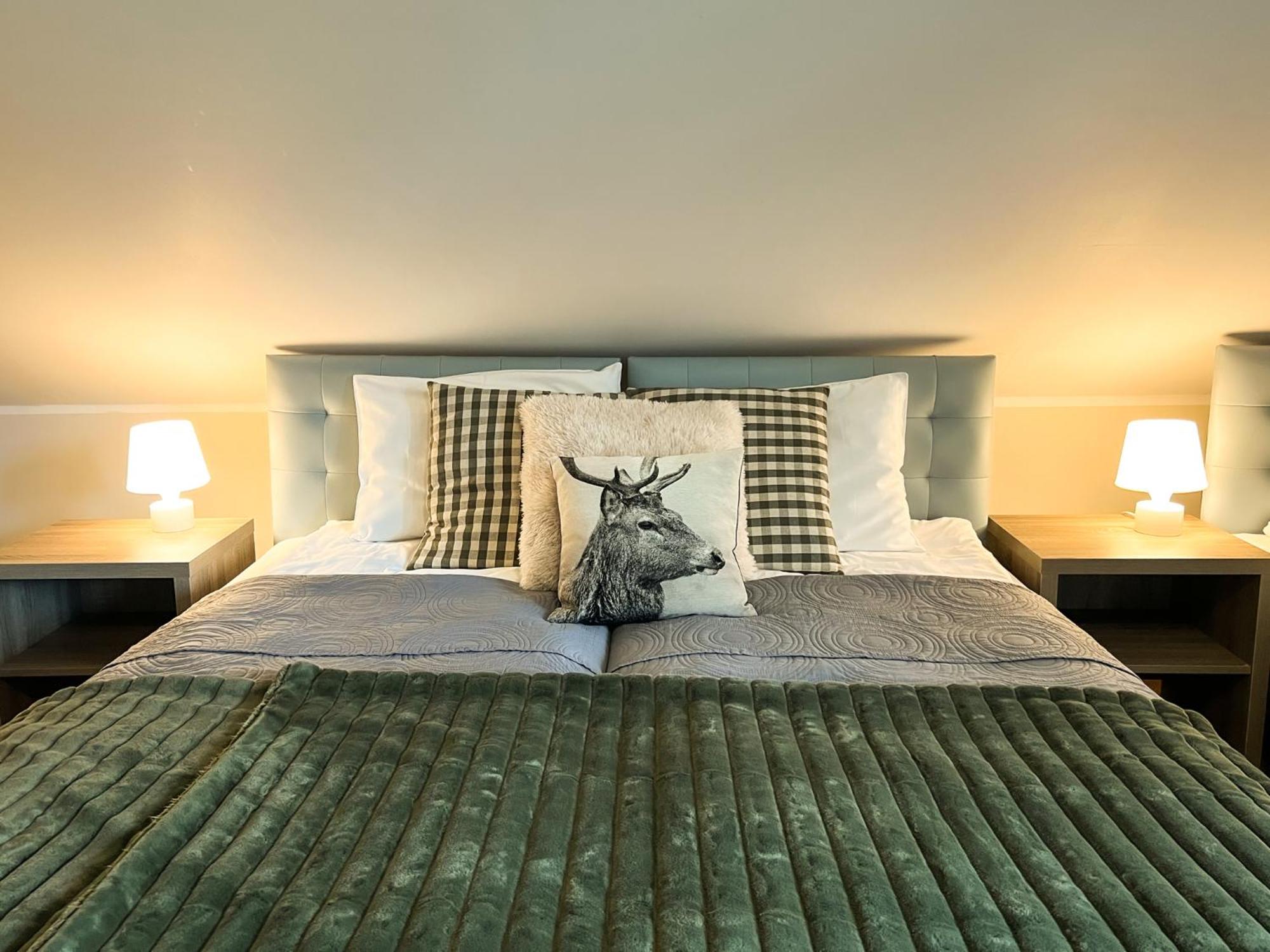 Quadruple Room with Mountain View photo 1
