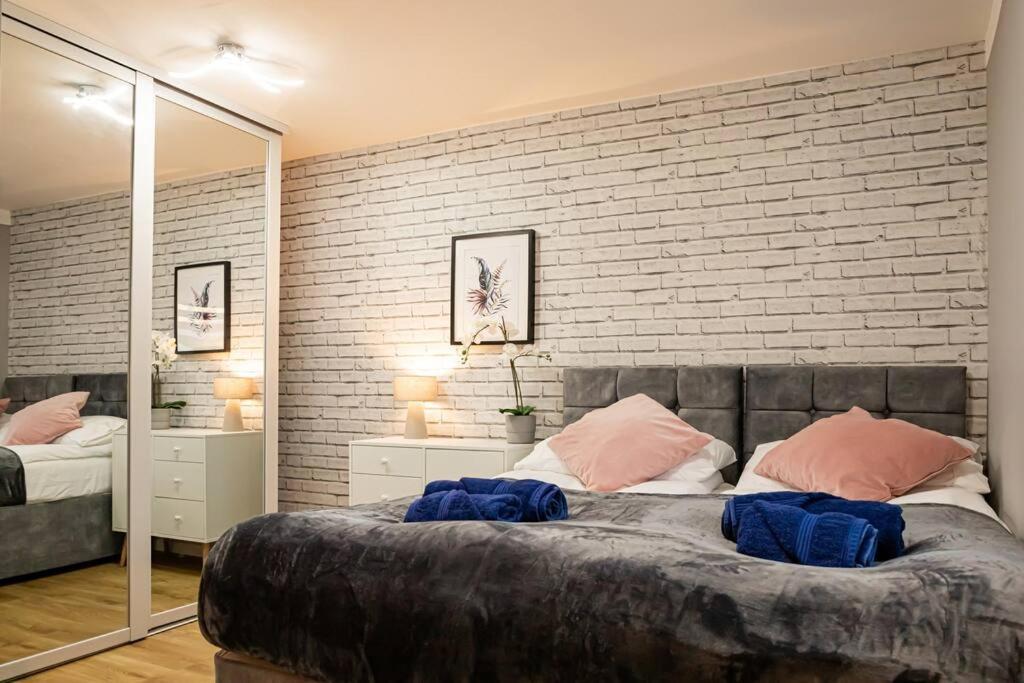 Two-Bedroom House photo 2
