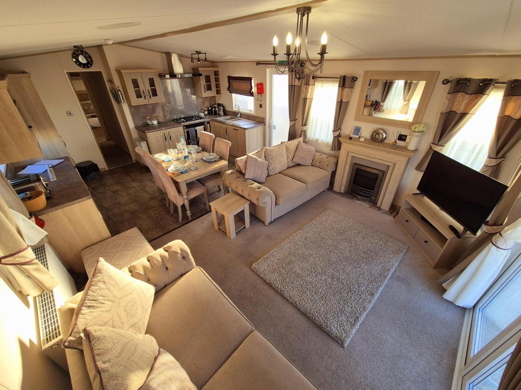 Mobile Home photo 1