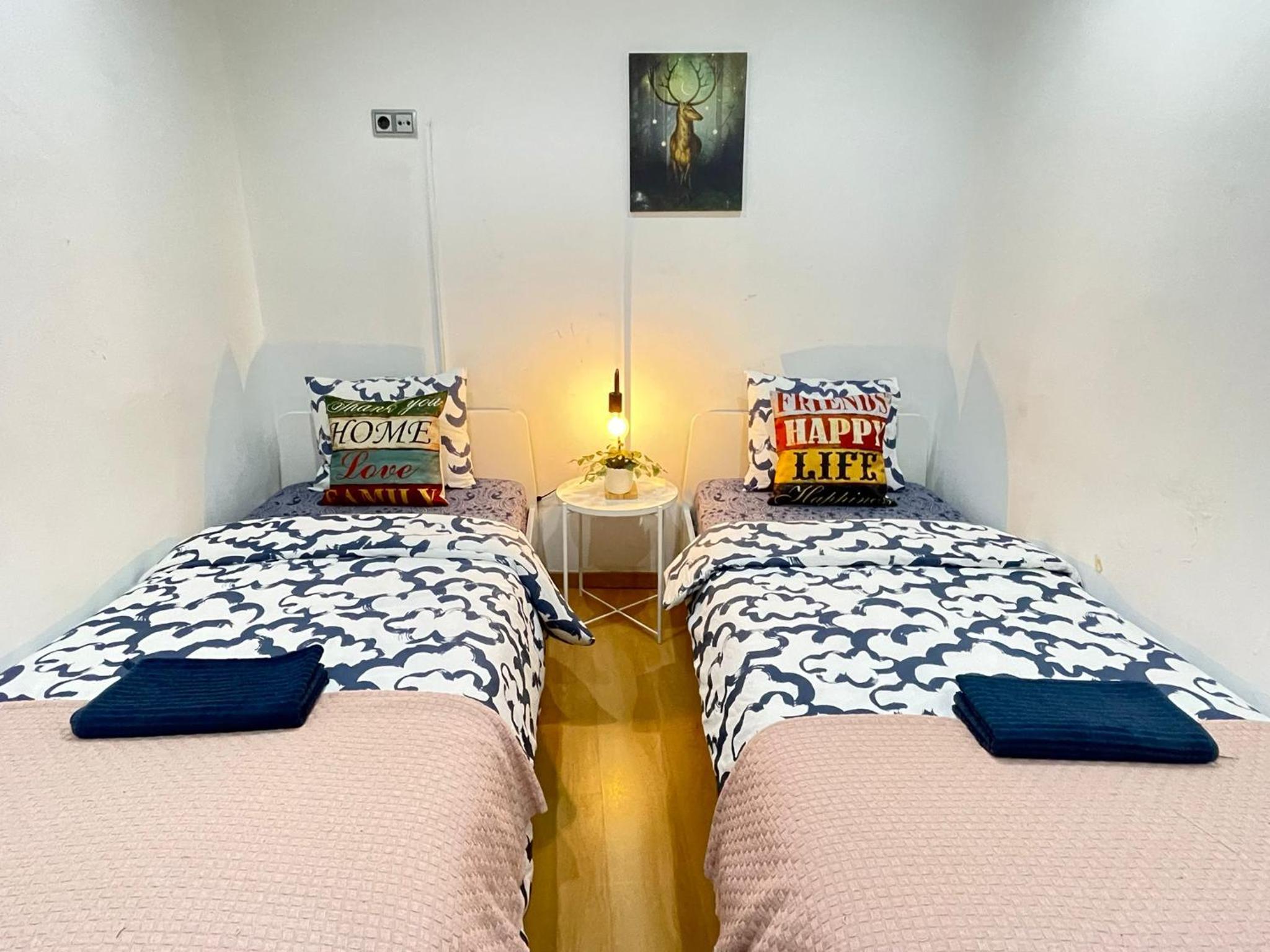 Standard Double Room With Shared Bathroom photo 2