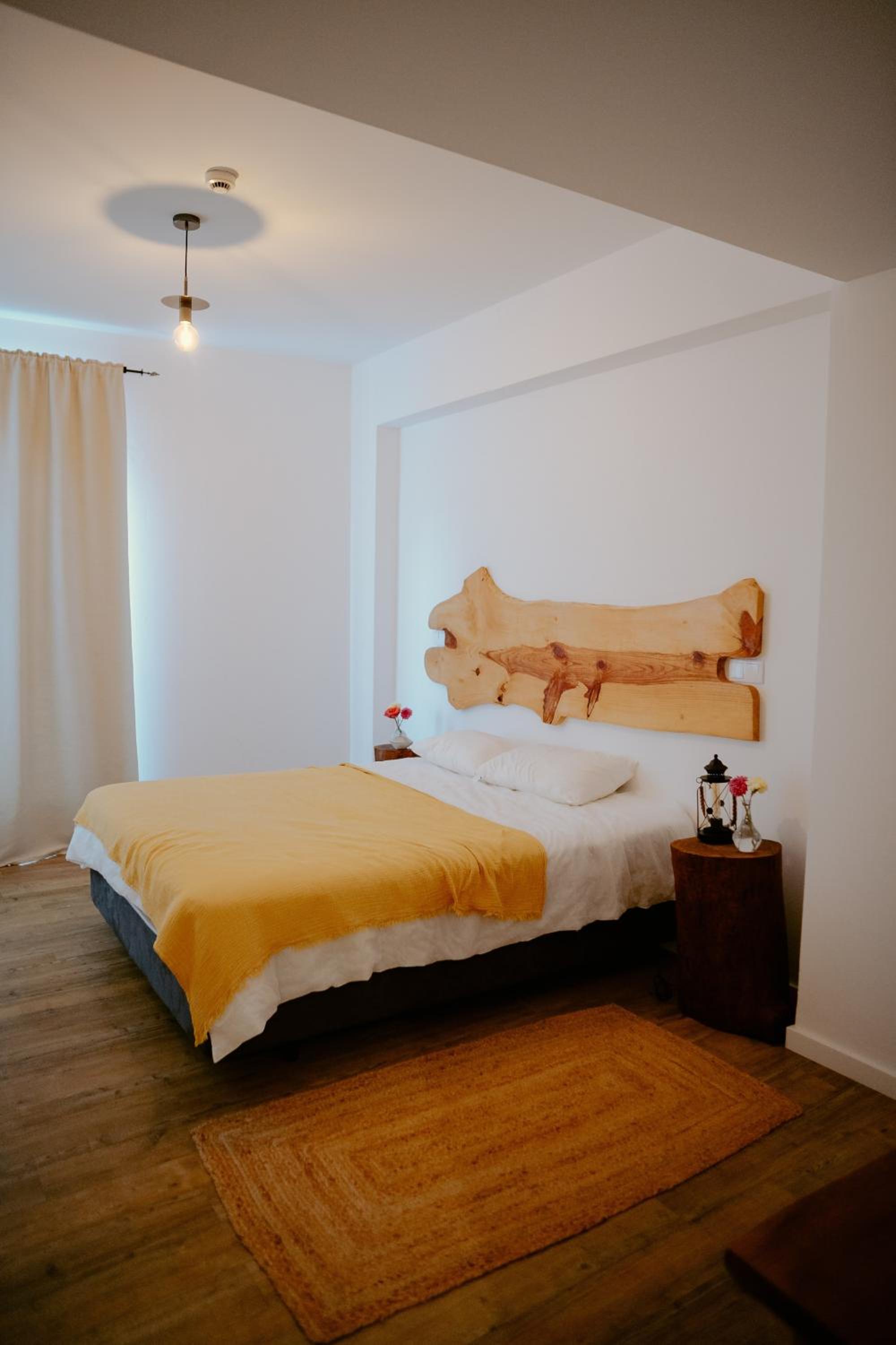 Deluxe Double Room (2 Adults + 1 Child) photo 3