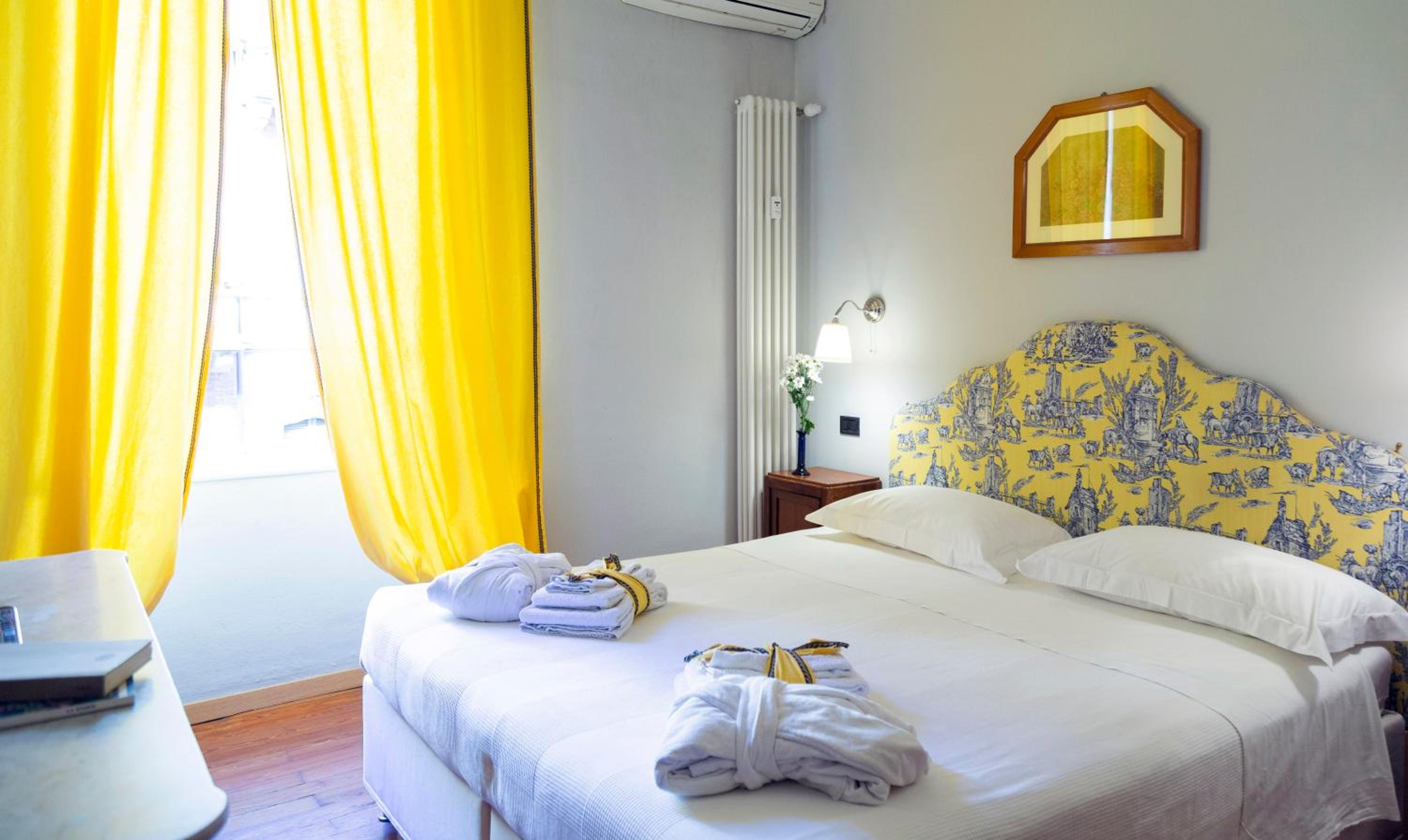 Double or Twin Room photo 2