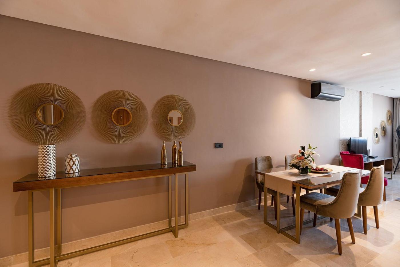 Executive Suite photo 3