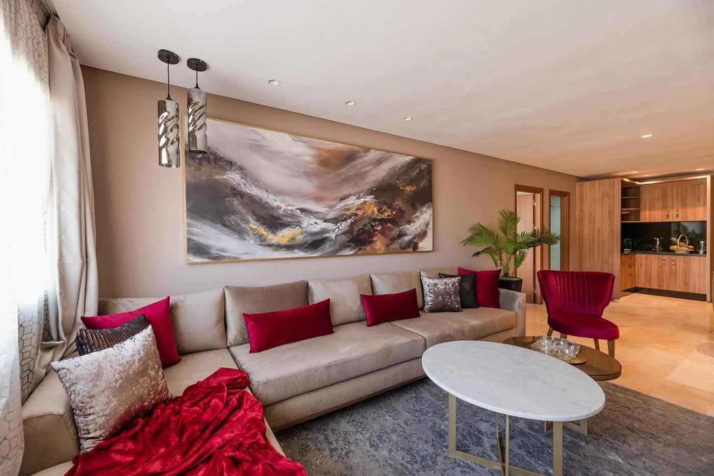 Executive Suite photo 2