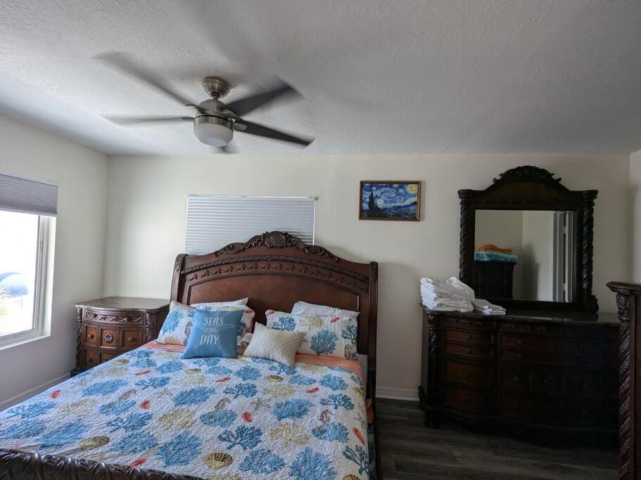 Two-Bedroom Apartment with Terrace and Sea View photo 1