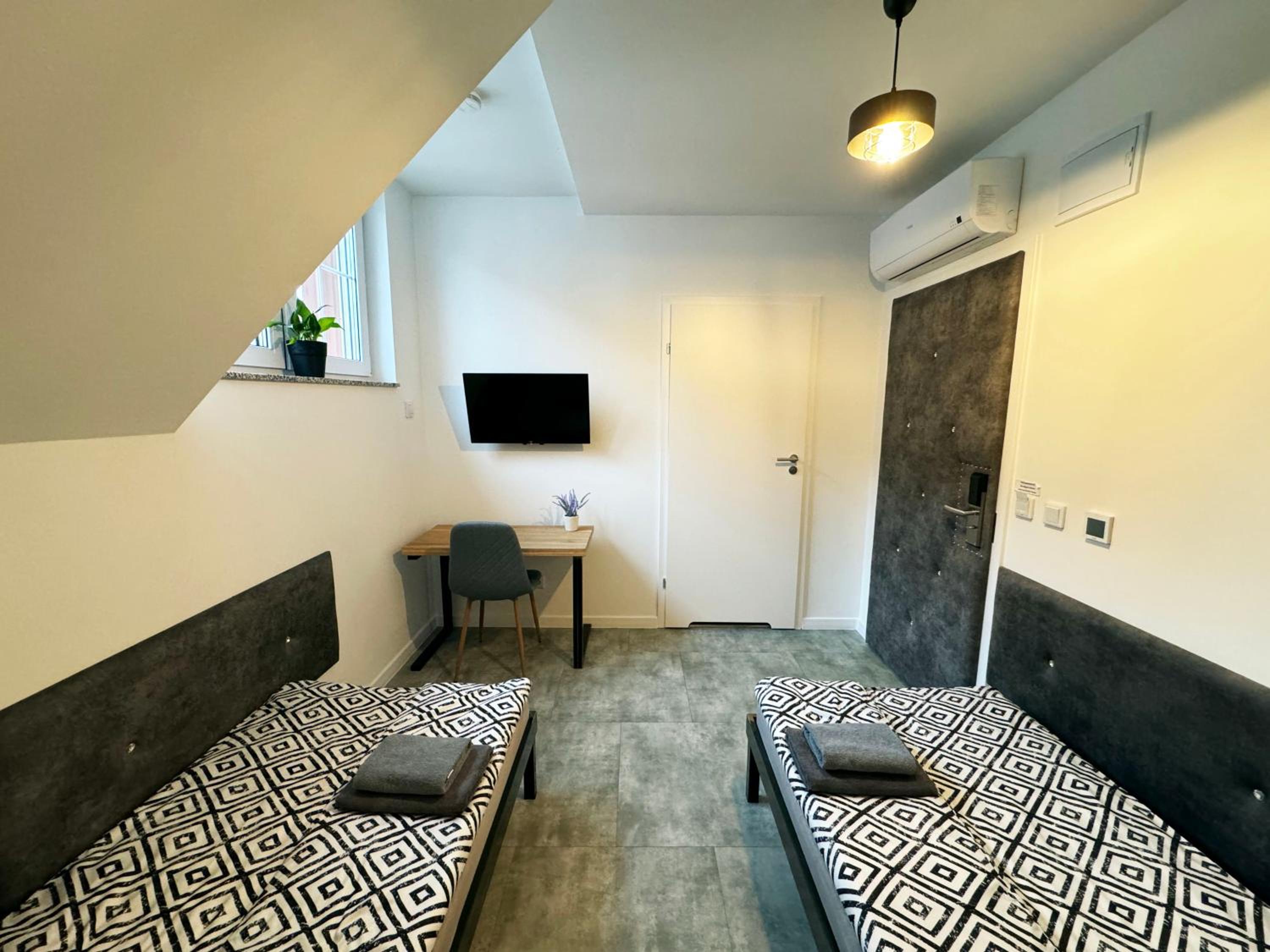 Double Room with Private Bathroom photo 2