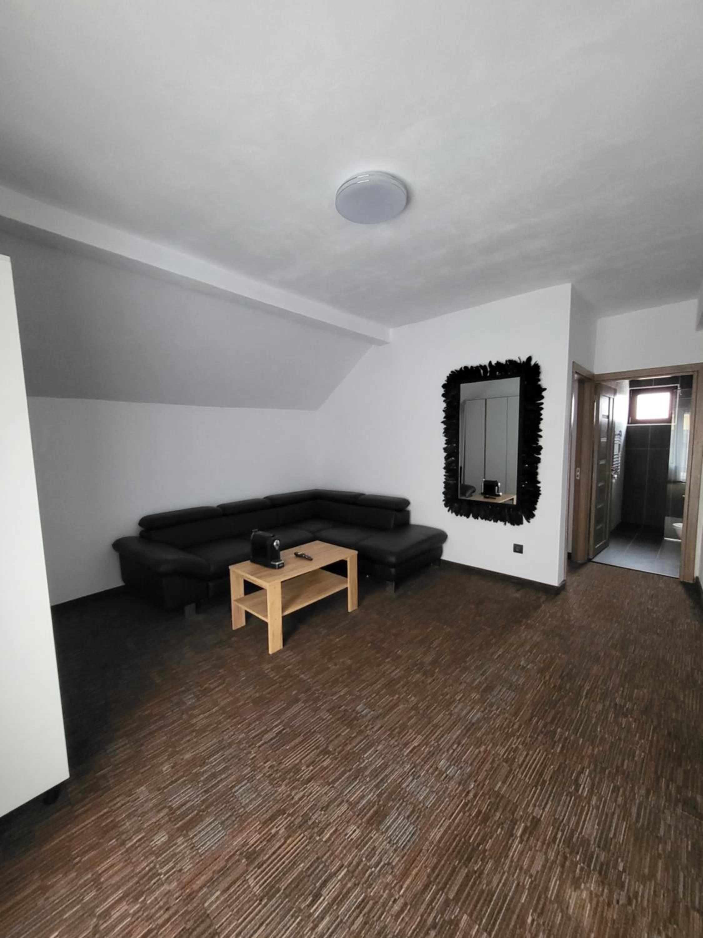 Apartment with Balcony photo 3