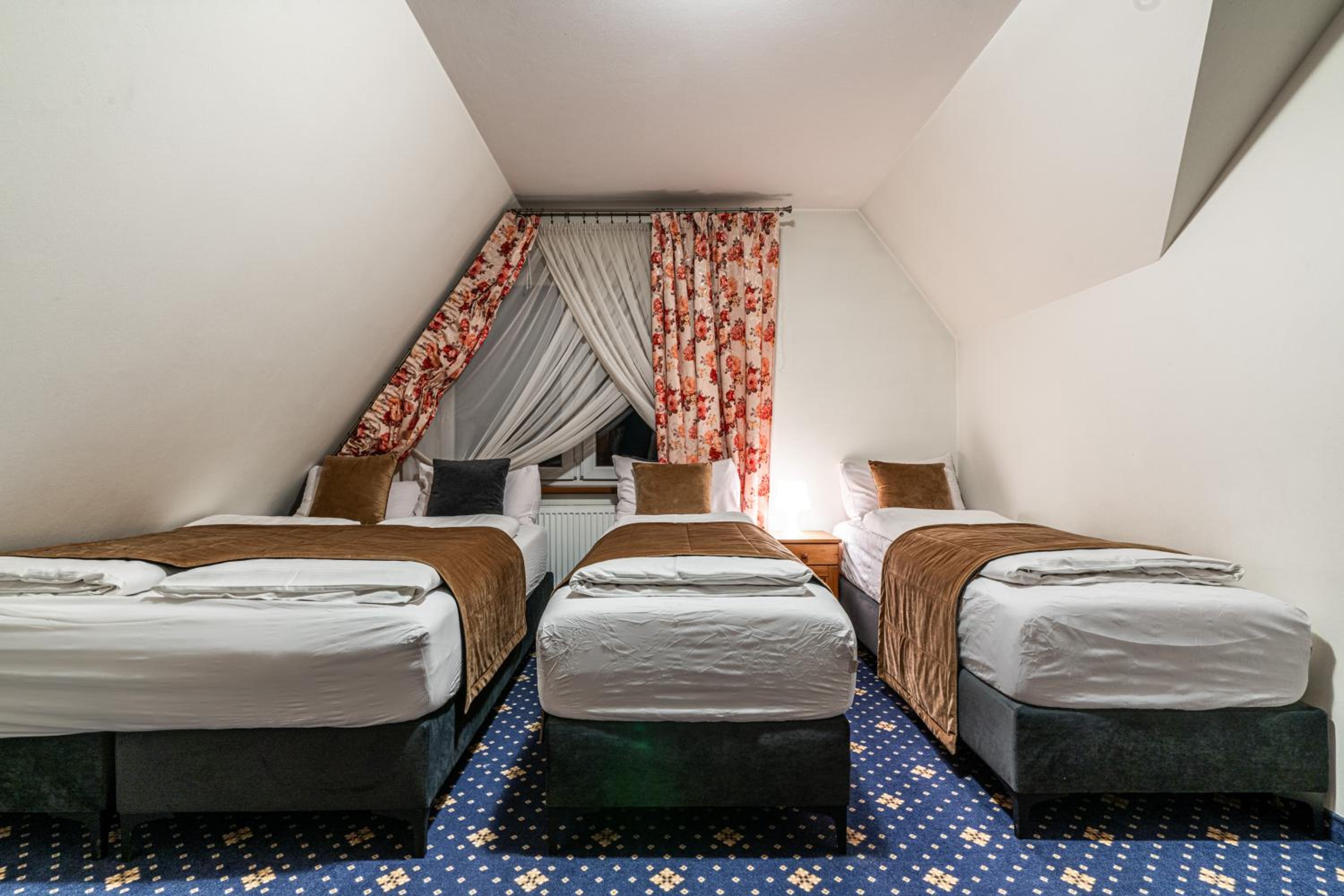 Quadruple Room photo 1