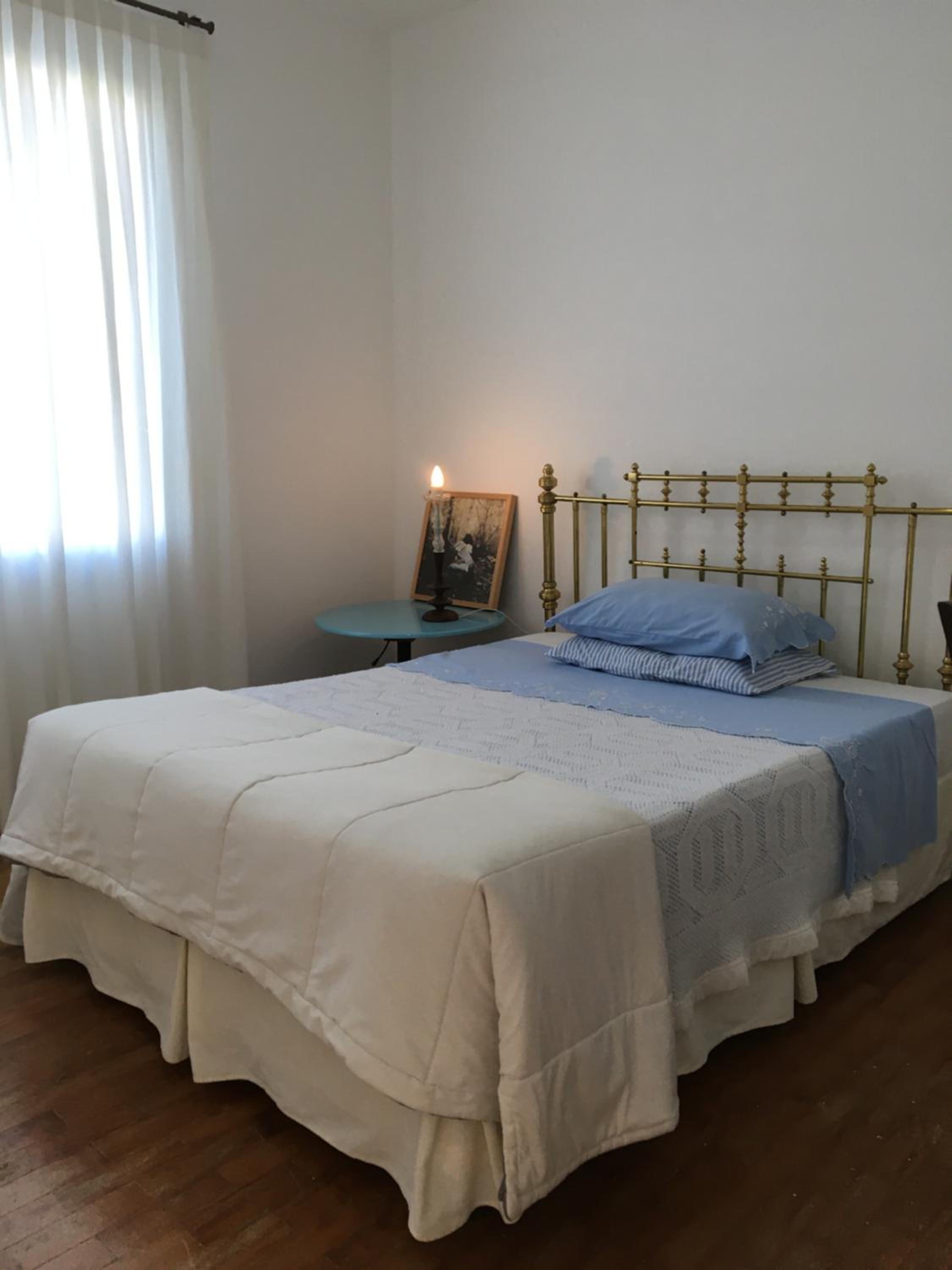 Double Room With Shared Bathroom photo 1