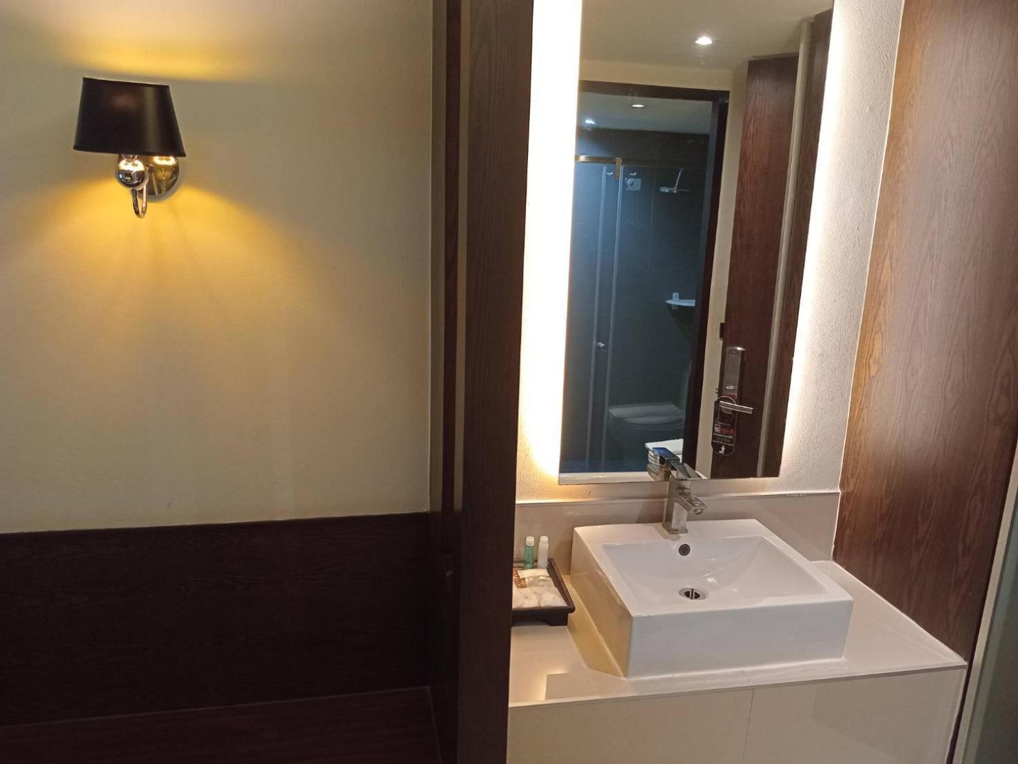 Deluxe Twin Room photo 3